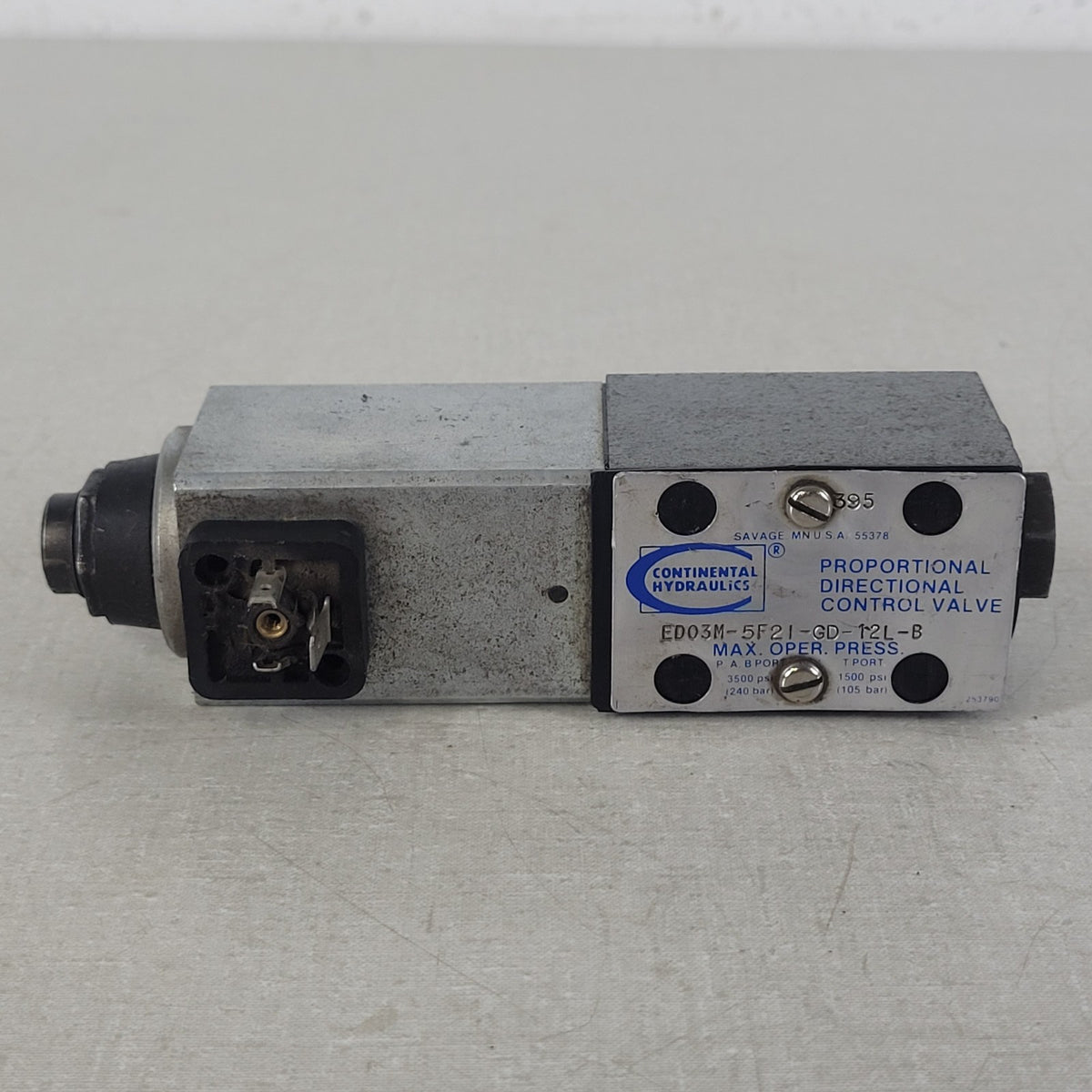 Untested Continental Hydraulics ED03M-5F2I-GD-12L-B Proportional Directional Val