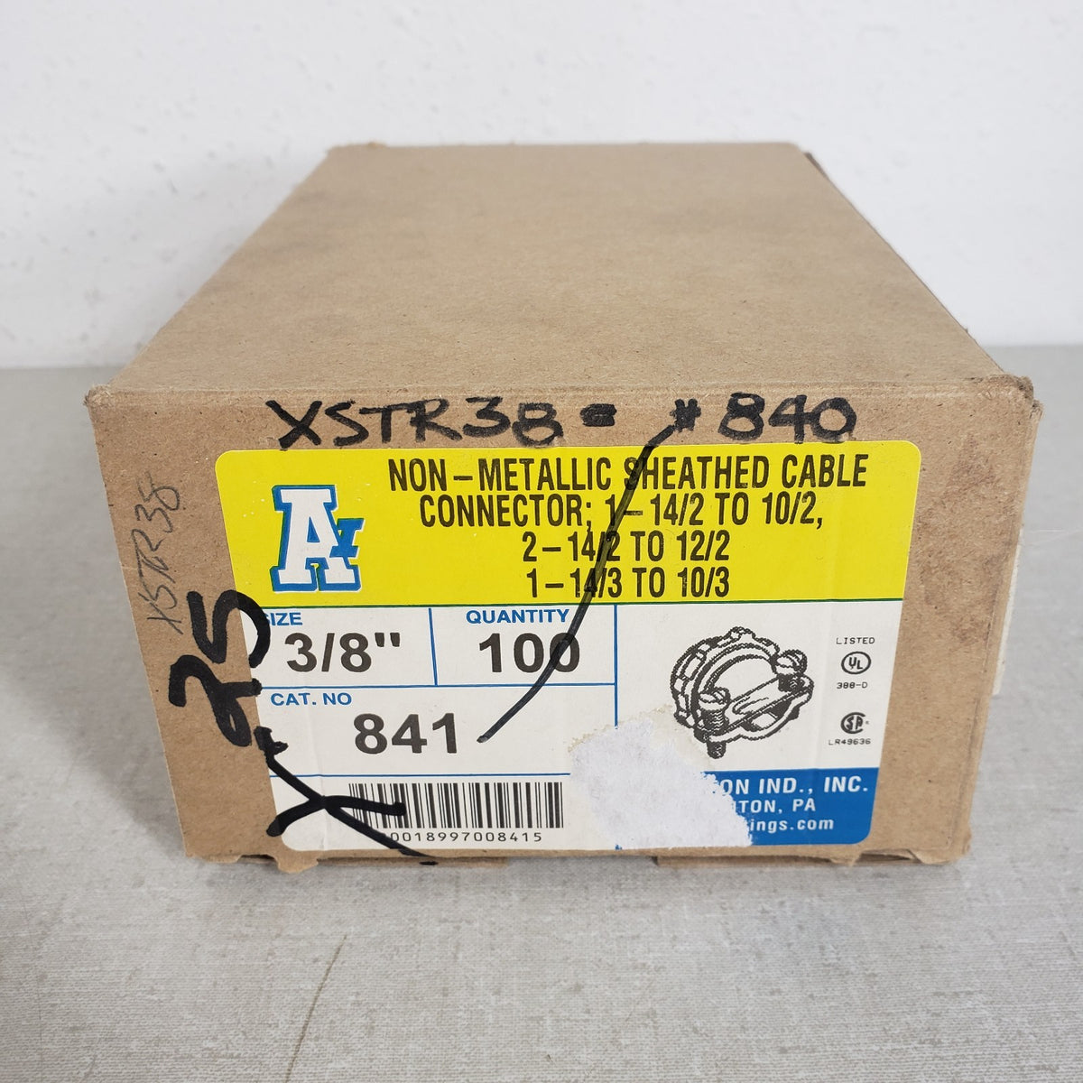 Arlington 841 3/8" NM Romex Cable Connectors Zinc 2-Screw 1/2" KO Lot 22