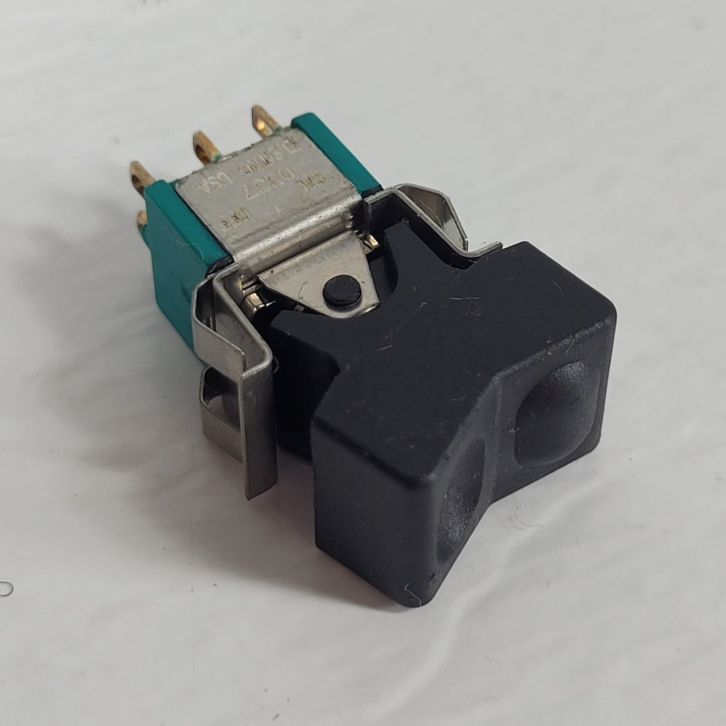 Lot of 5 Electro 0337 Panel Mount On/Off Rocker Switch 6A 125VAC 3A 250VAC 3-Pin