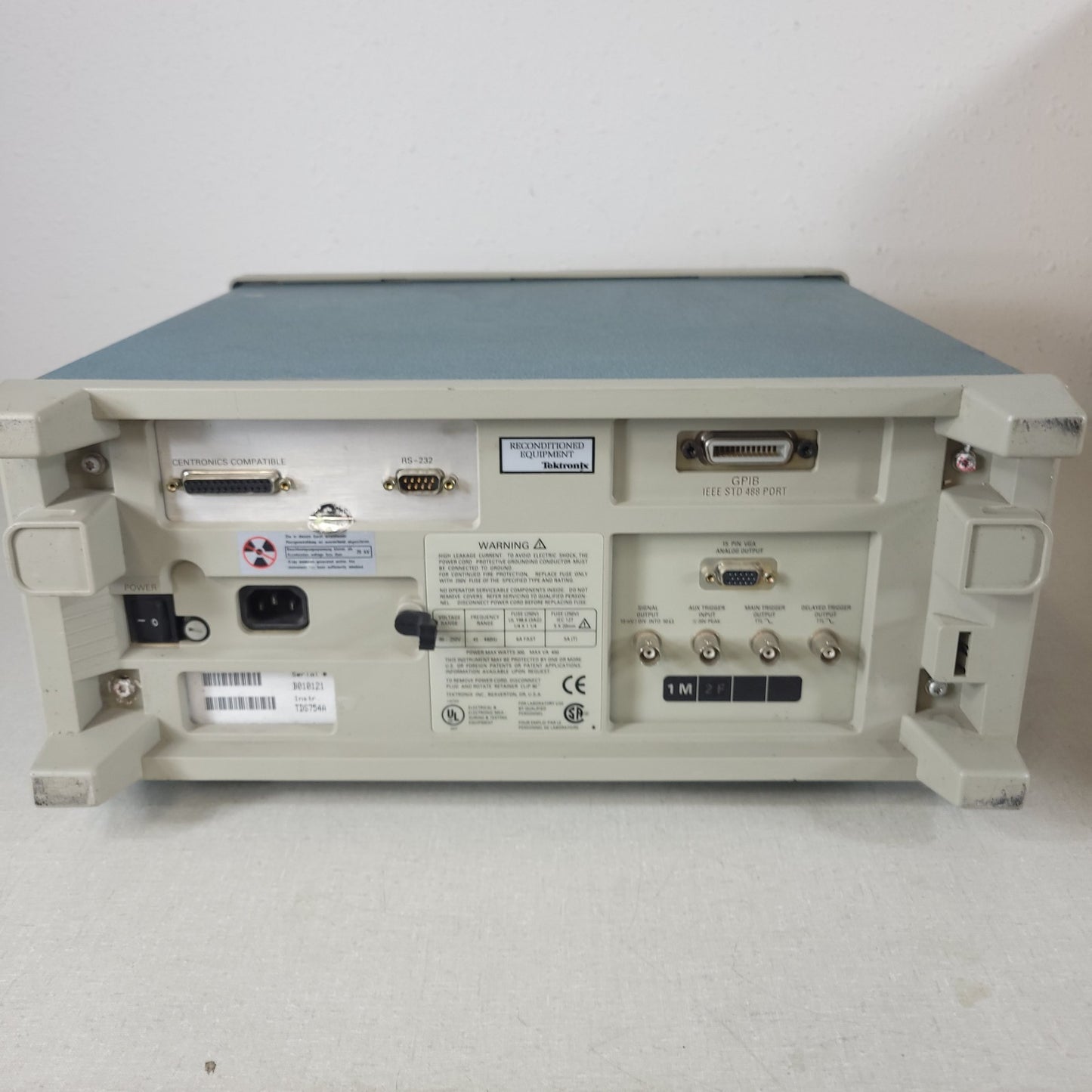 *READ* Tektronix TDS 754A Digitizing Four Channel Oscilloscope 500MHz CRT Screen