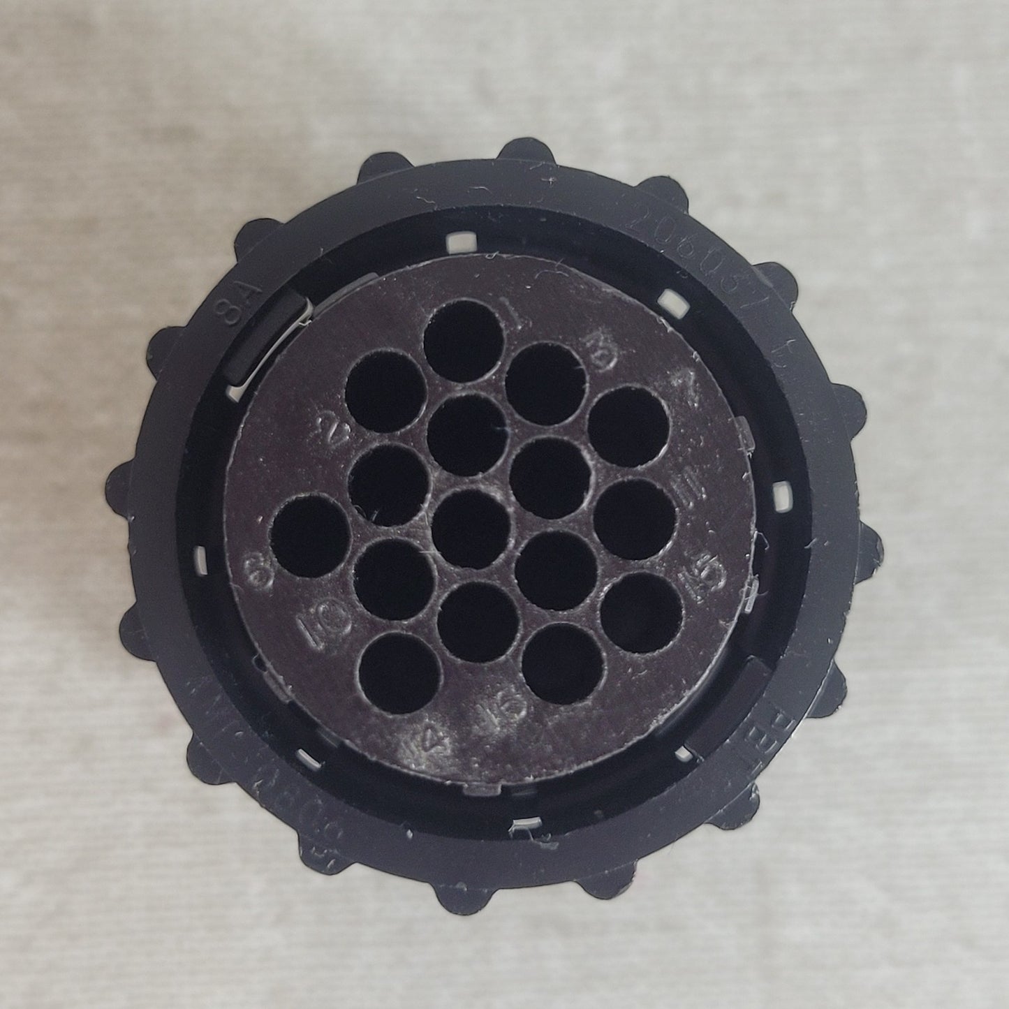 4 Units AMP 206037-1 Circular Connector Plug 16 Position CPC Series