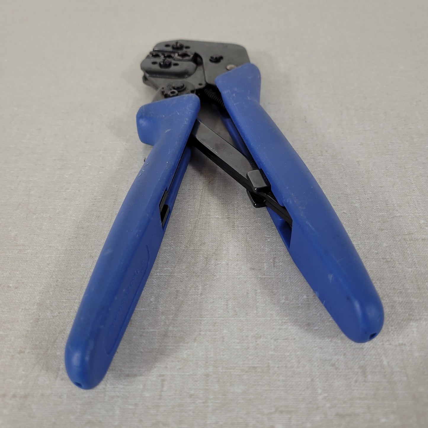 Tyco Electronics K0947 Pro-Crimper Ratcheting Crimp Tool .105 .128 .151 Hex Die