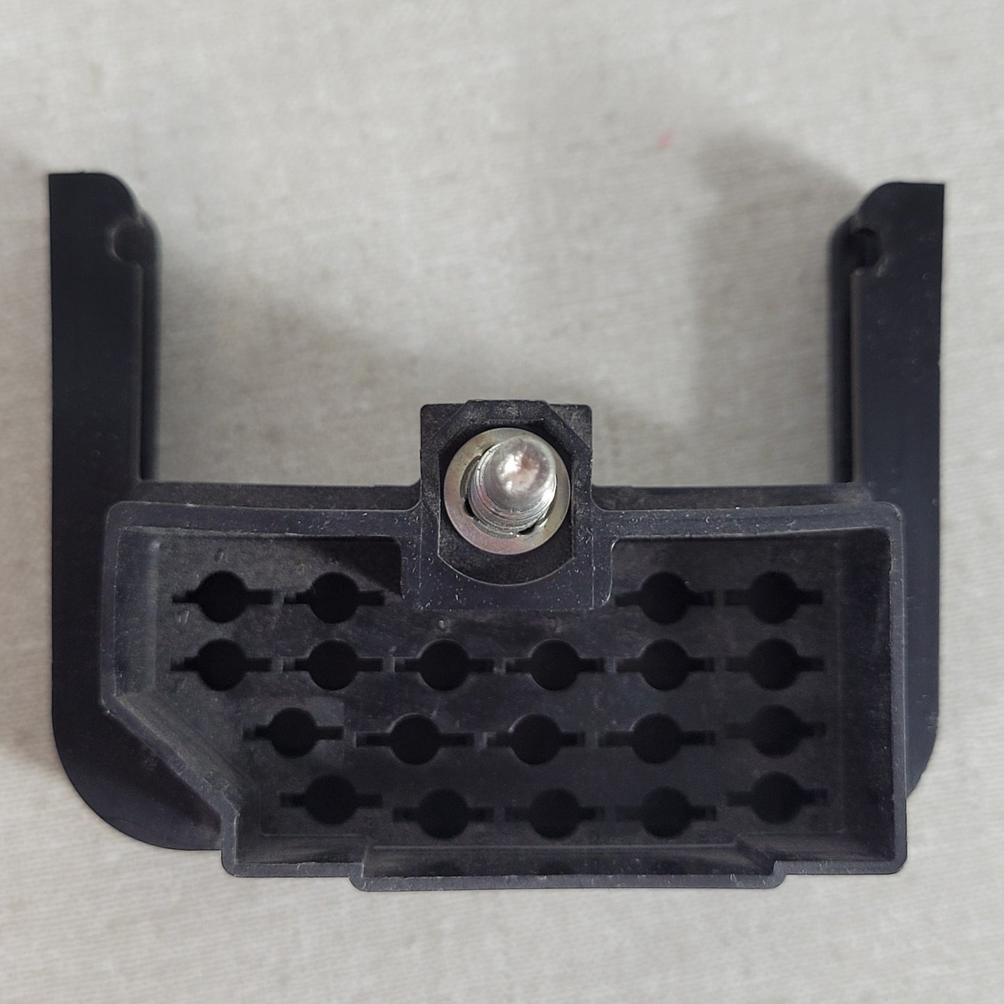 Delphi Aptiv 8917253 Automotive Male Connector Assembly CONN 56/59 20W Terminal