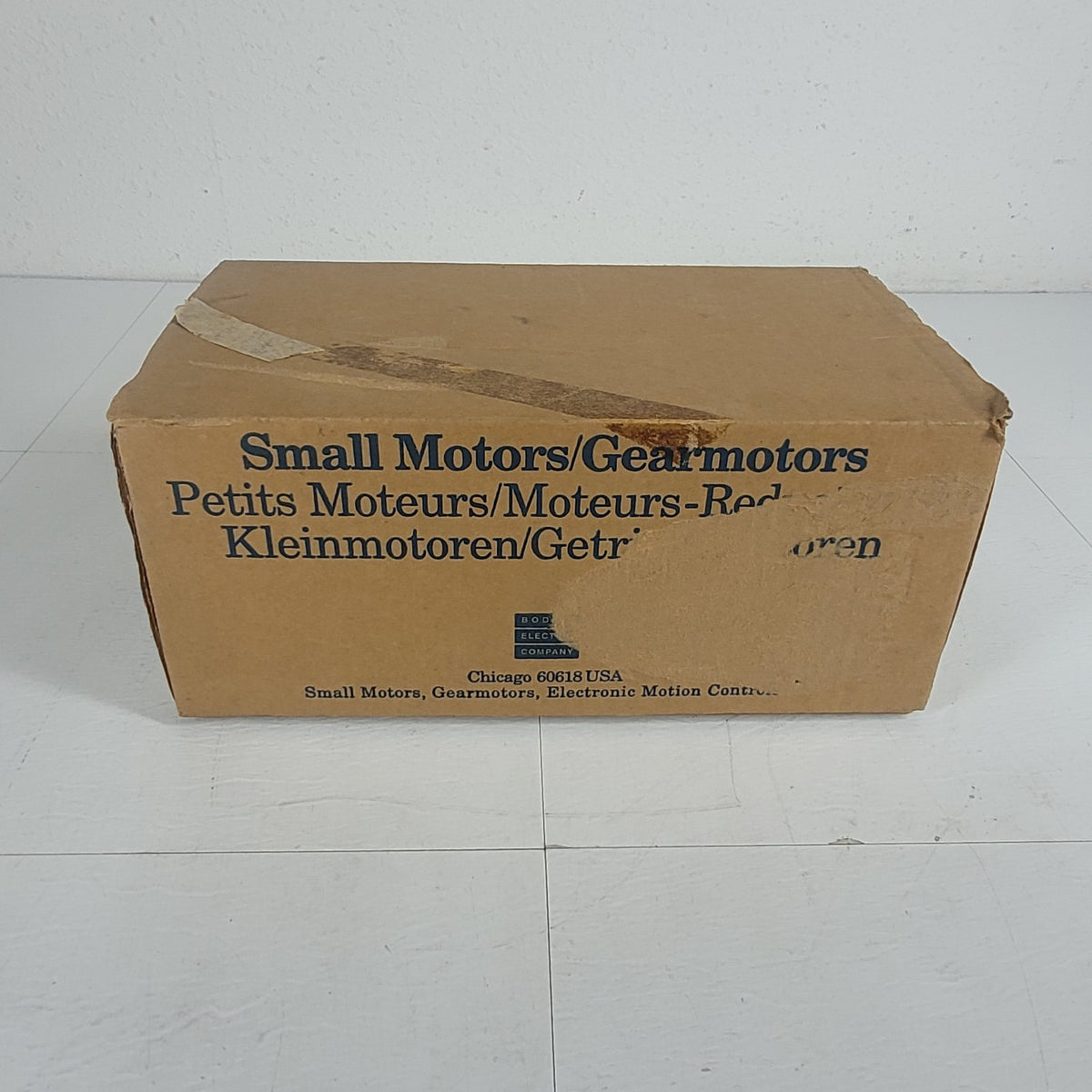 Bodine 24A2BEPM-D4 0197 DC Gearmotor 130V 14 RPM 180:1 40 lb-in 1/29HP New