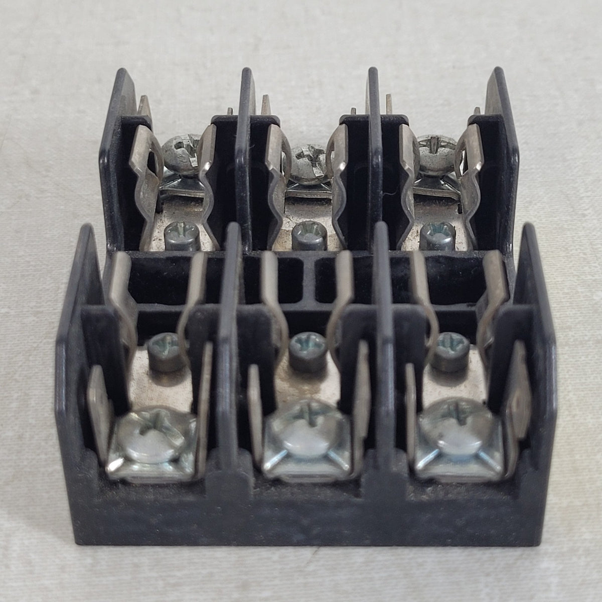 Bussmann BM6033PQ 3-Pole Fuse Block 30A 600V Midget Quick Connect Holder