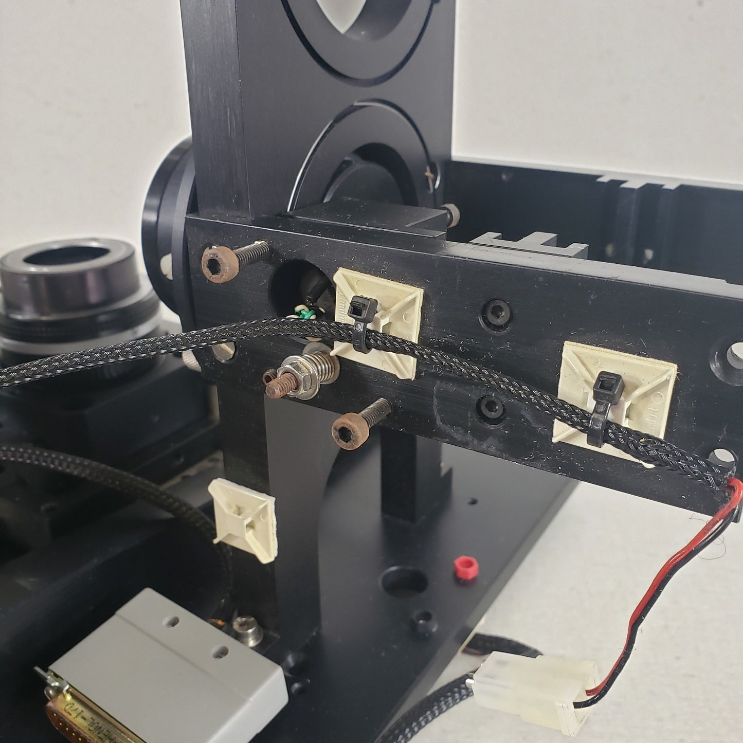 Custom 5 Way Optical Assembly Optical Adjustable Lens Mount Laboratory Equipment