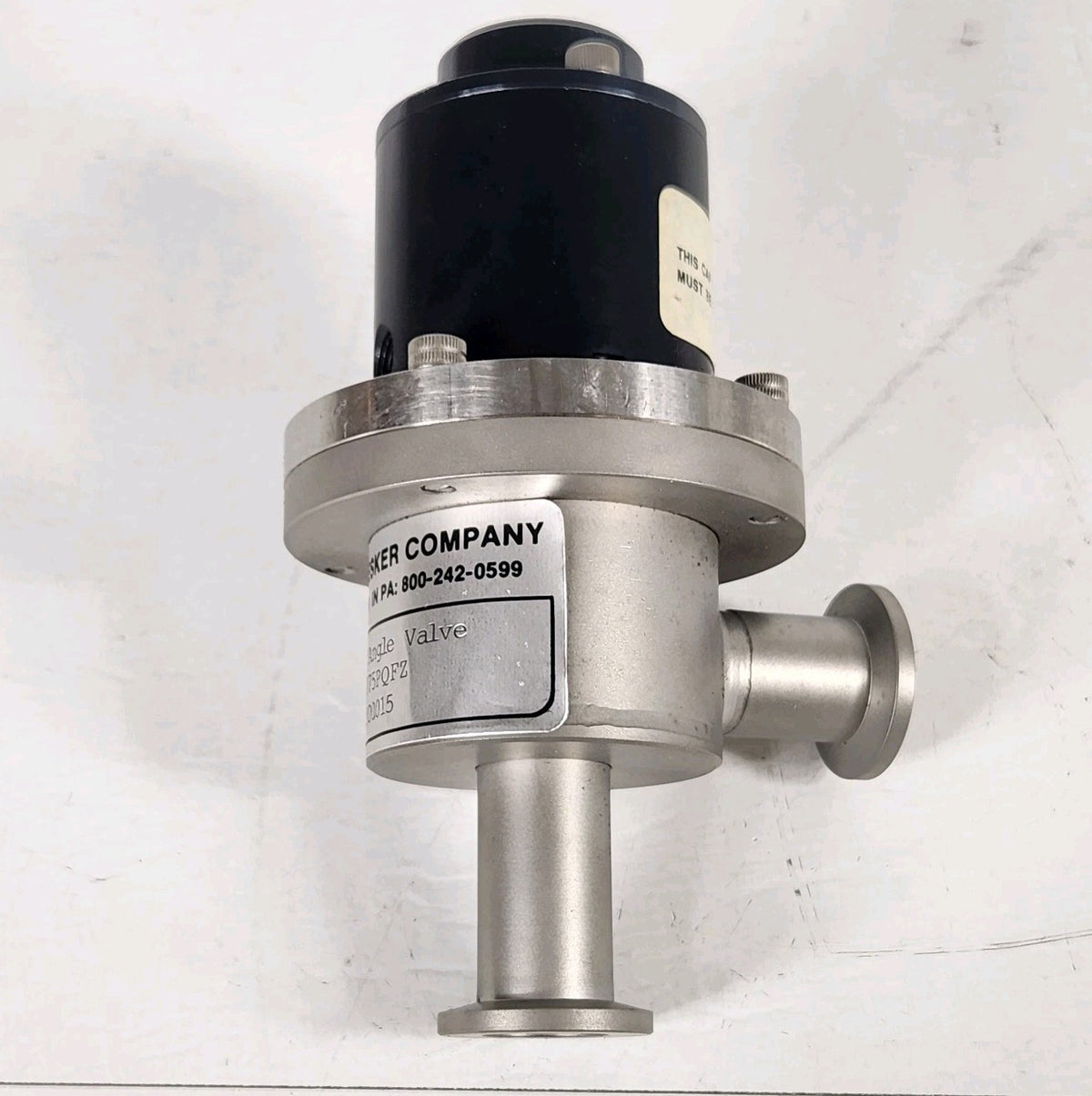 Kurt J. Lesker SA0075PQFZ 3/4" KF16 NW16 Pneumatic High Vacuum Angle Valve QF16