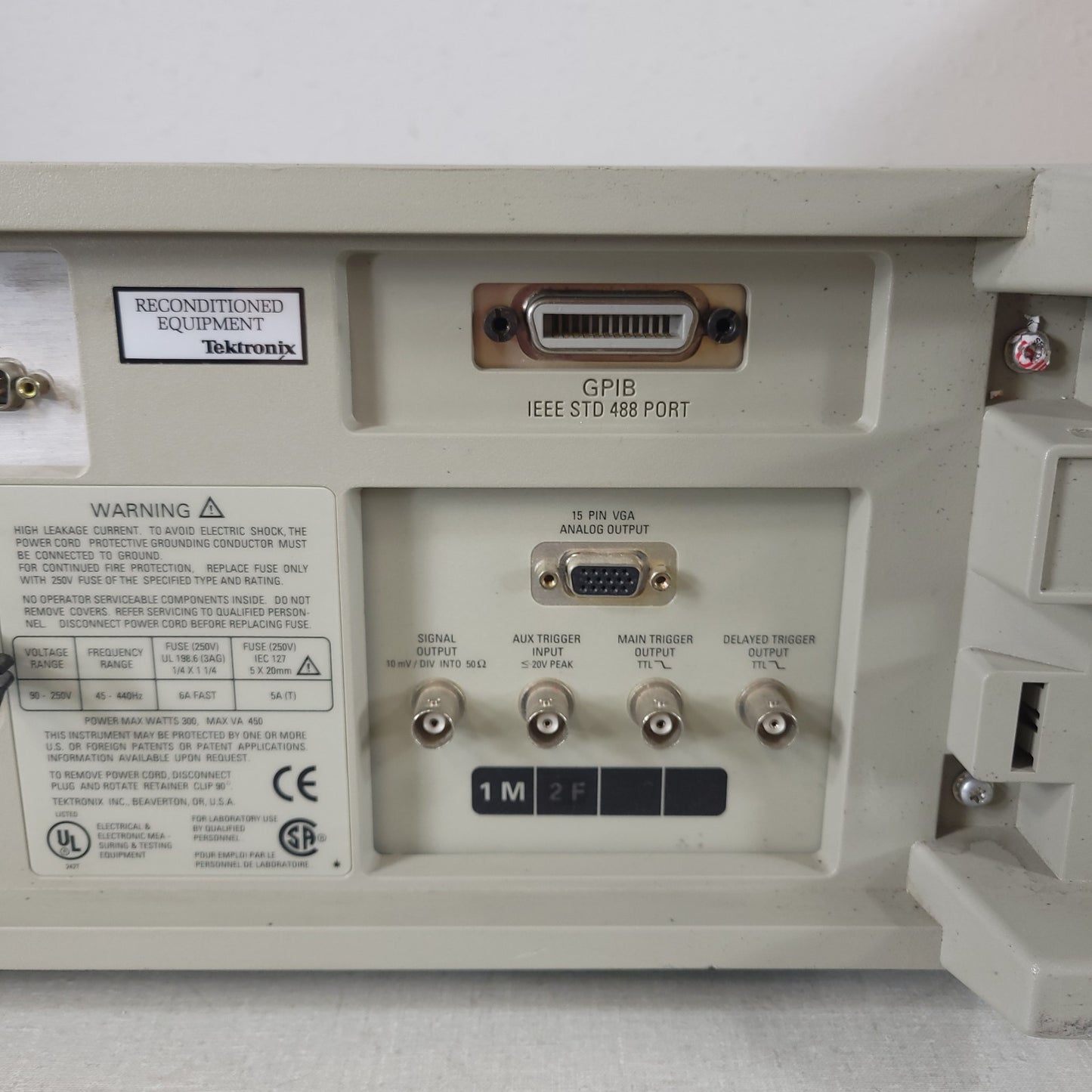 *READ* Tektronix TDS 754A Digitizing Four Channel Oscilloscope 500MHz CRT Screen
