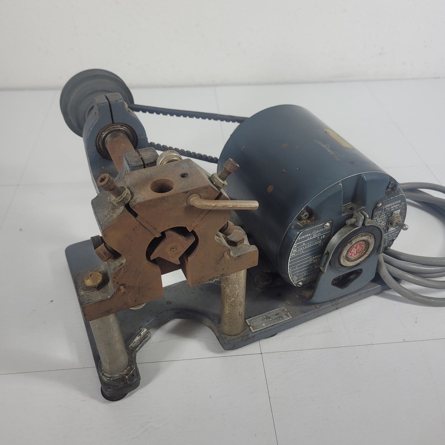 Arthur H Thomas Wiley Mini Mill Laboratory Knife Grinder 1/4HP 115V Vintage