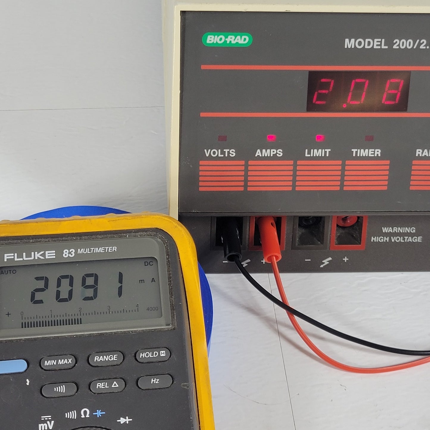 TESTED BIORAD Model 200/2.0 Electrophoresis Power Supply, 5-200V, 0.01-2.0A