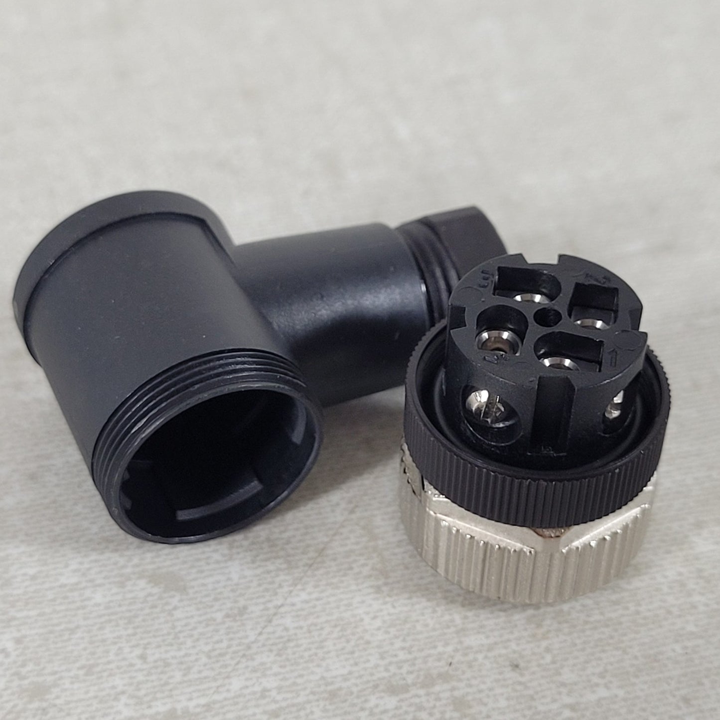 Phoenix Contact 1681143 SACC-M12FR-4CON-PG7-M M12 4-Pos Angled Connector