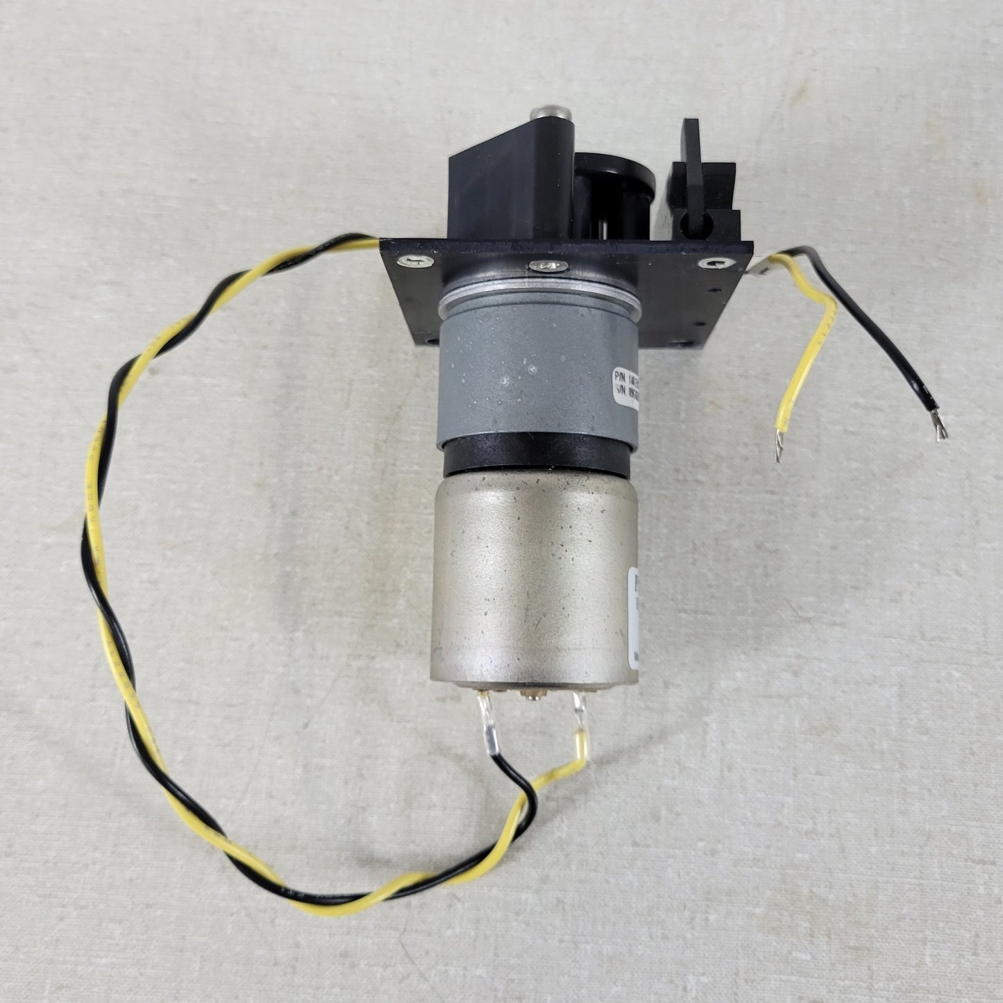 Watson-Marlow 941121 Peristaltic Pumphead w/ Premotec 9904-120-16707 30VDC Motor