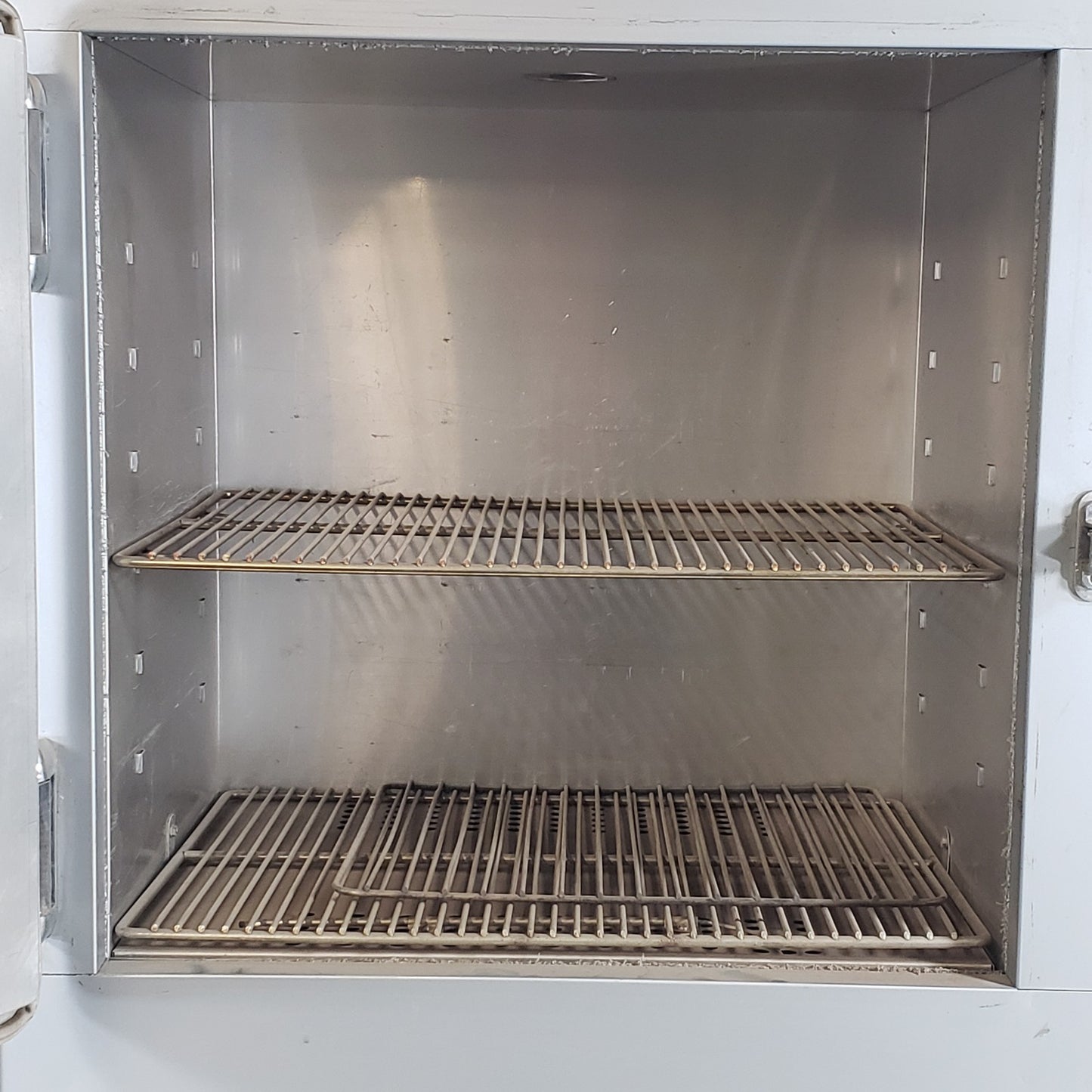 TESTED Precision Scientific Thelco Model 17 Incubator Oven Temp Range to 200°C