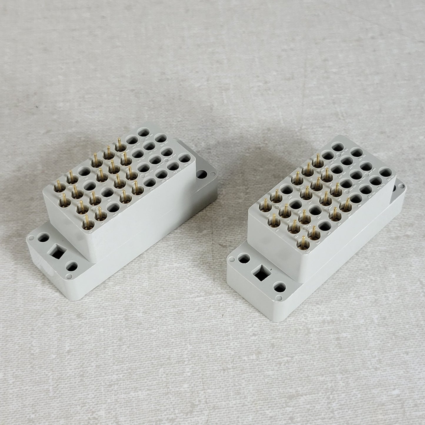 2-Pack POSITRONIC VMCT34F000000658 34 Position Female Connectors Beige Mil Spec