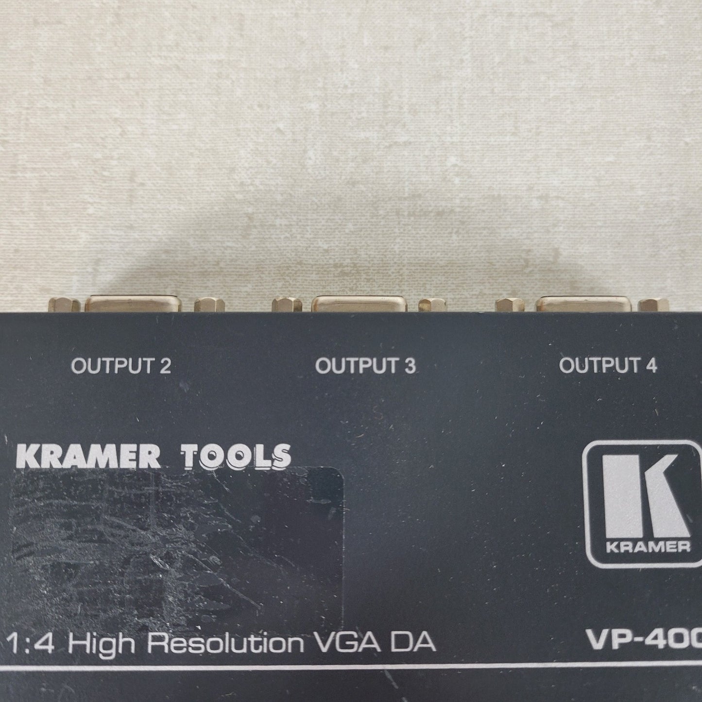 KRAMER VP-400 1:4 High Resolution UXGA DA Distribution Amplifier 15-Pin Out