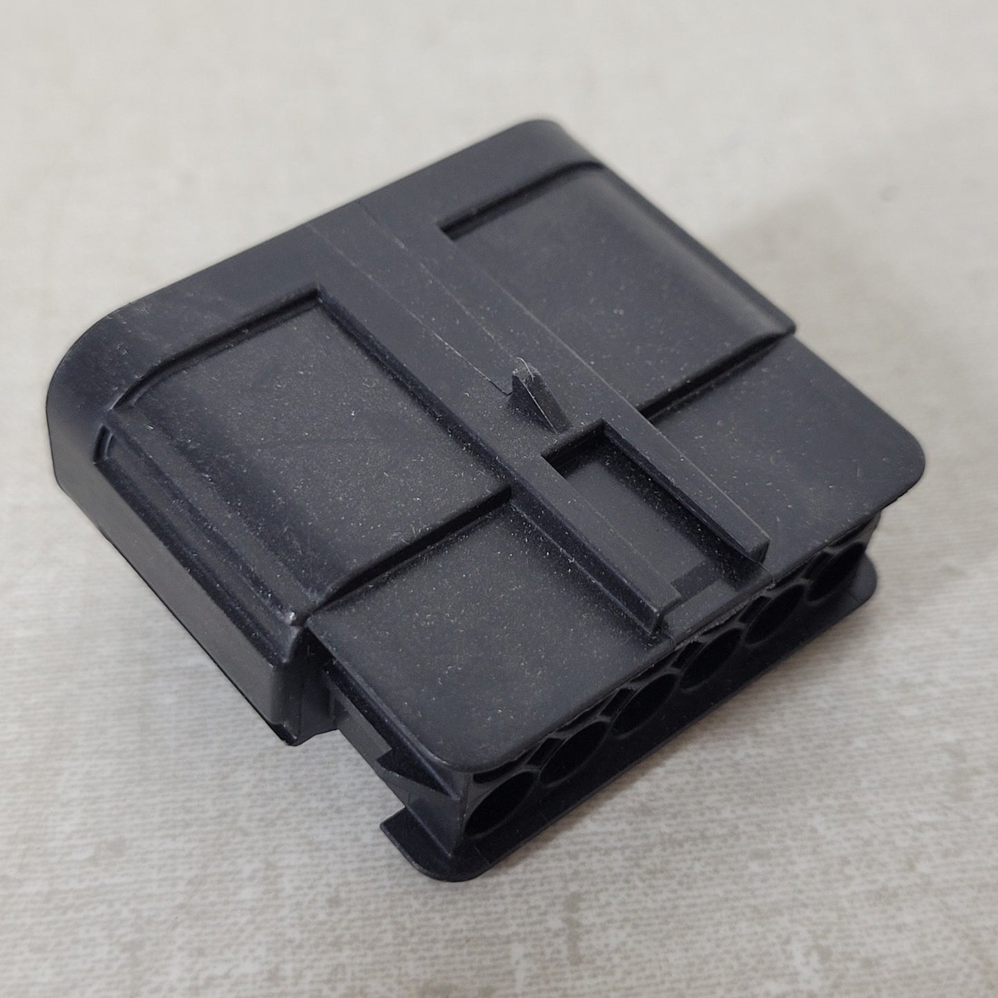 15 Units Delphi PA6-GB20GF10 Female 6-Pin Automotive Terminal Connector Housings