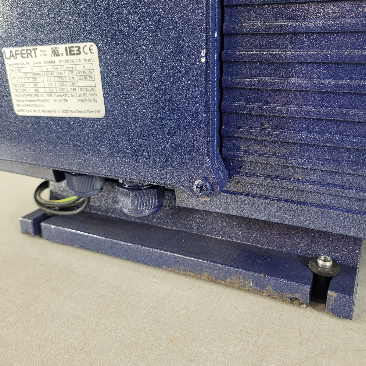 Becker VX4.25 Oil-Free Dry Rotary Vane Vacuum Pump 30m3/h 3-Phase 100mbar