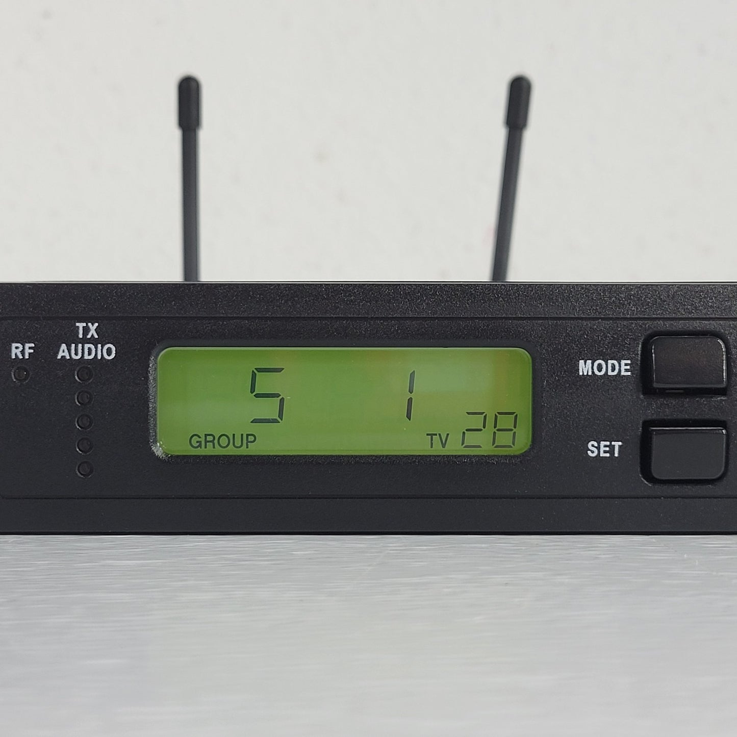 SHURE ULXS4 Receiver and Power Supply, ULX1 J1 Wireless Transmitter 554-590 MHz
