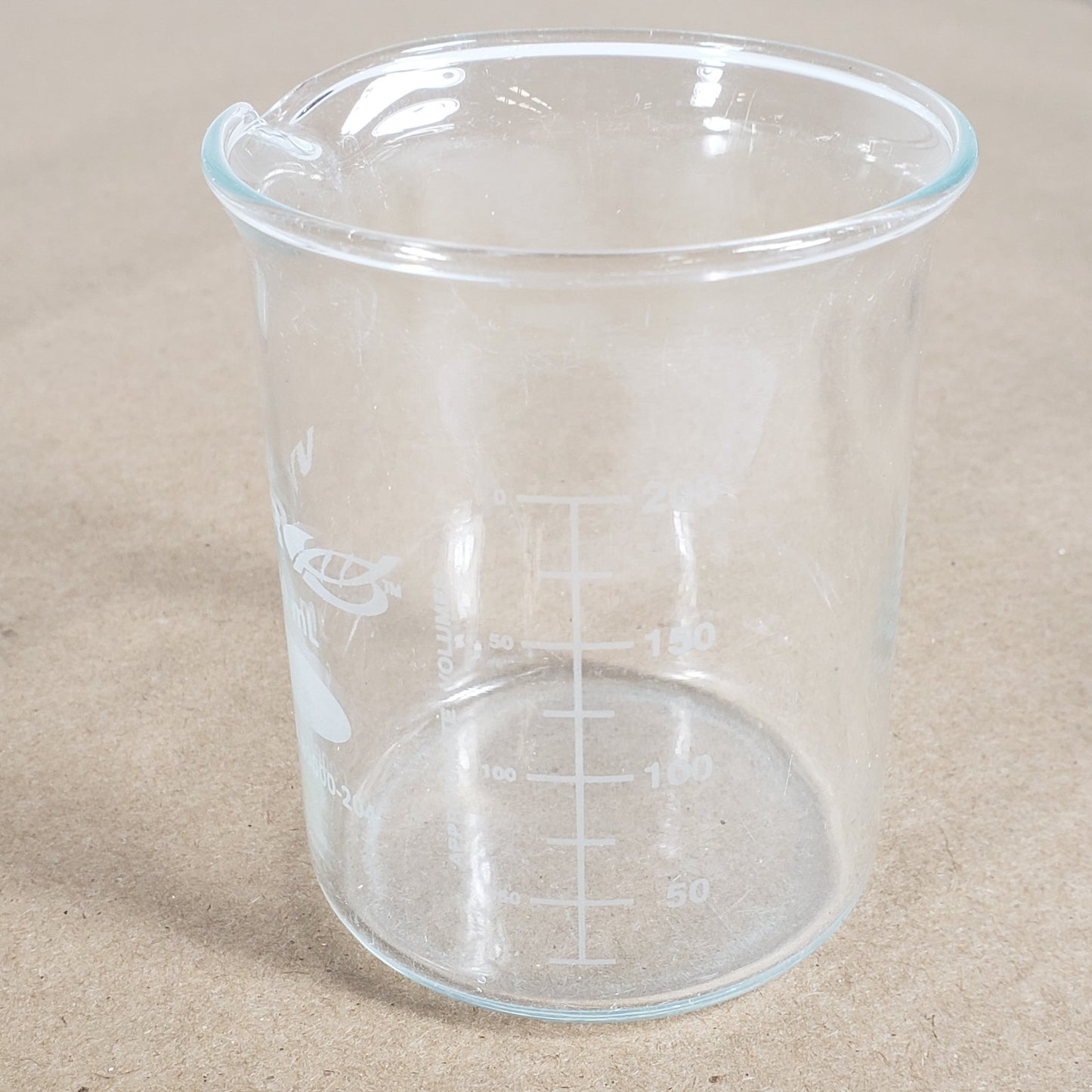 LOT of 5 VWR Glass Beakers Cat No. 89000-206 89000-204 400mL x2 250mL x3