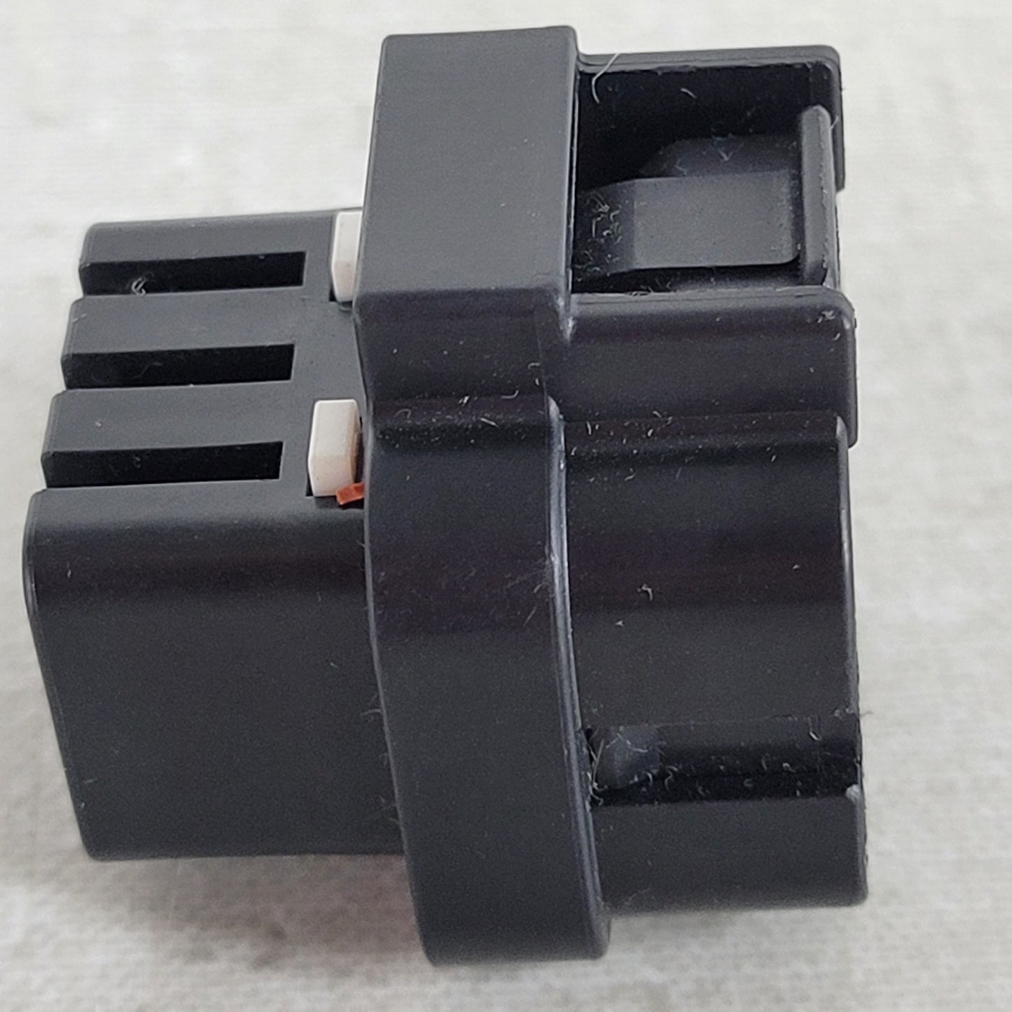 TE Connectivity AMP 3-1437290-7 26-Position 3.00mm Plug Housing Connector Black