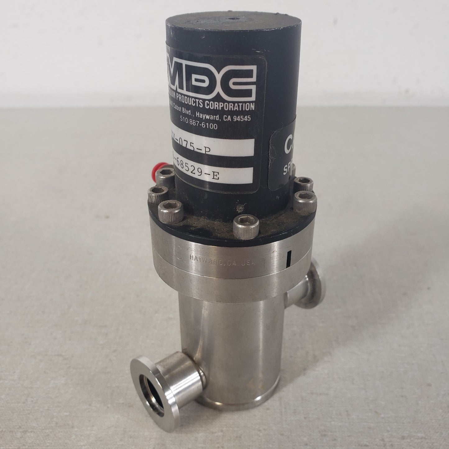MDC Precision KIV-075-P 321052 Pneumatic Inline Vacuum Valve KF16 NW16