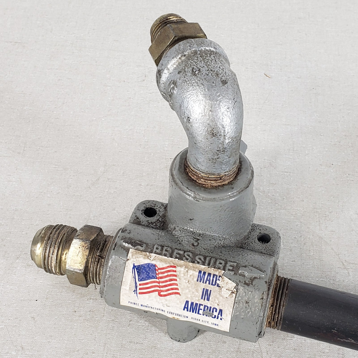 Prince RV-2H 3/4 NPT Differential Poppet Hydraulic Relief Valve 30 GPM 3000 PSI
