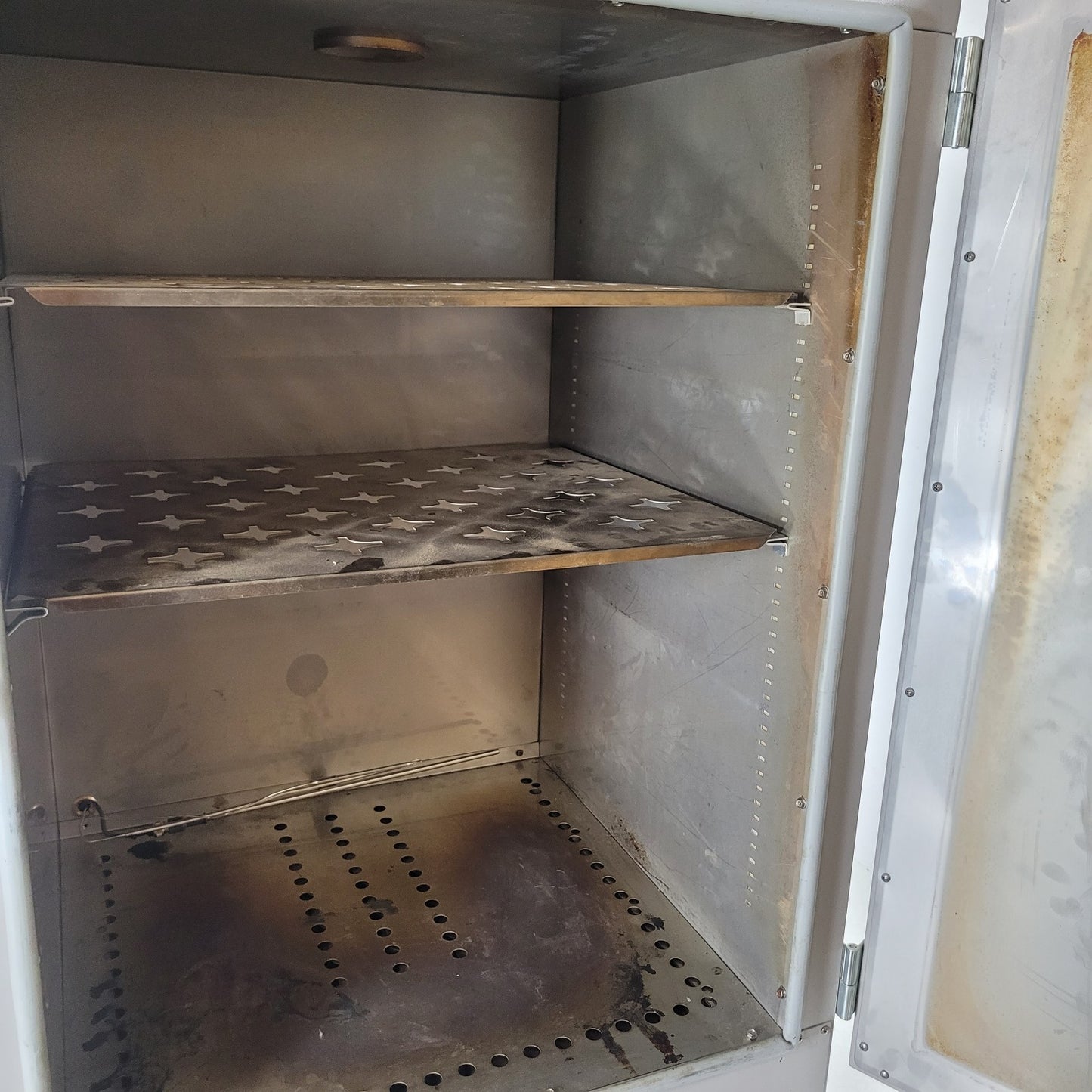 TESTED to 200C VWR 1326 Oven Gravity Convection Oven w/ Omega DP8PT Meter