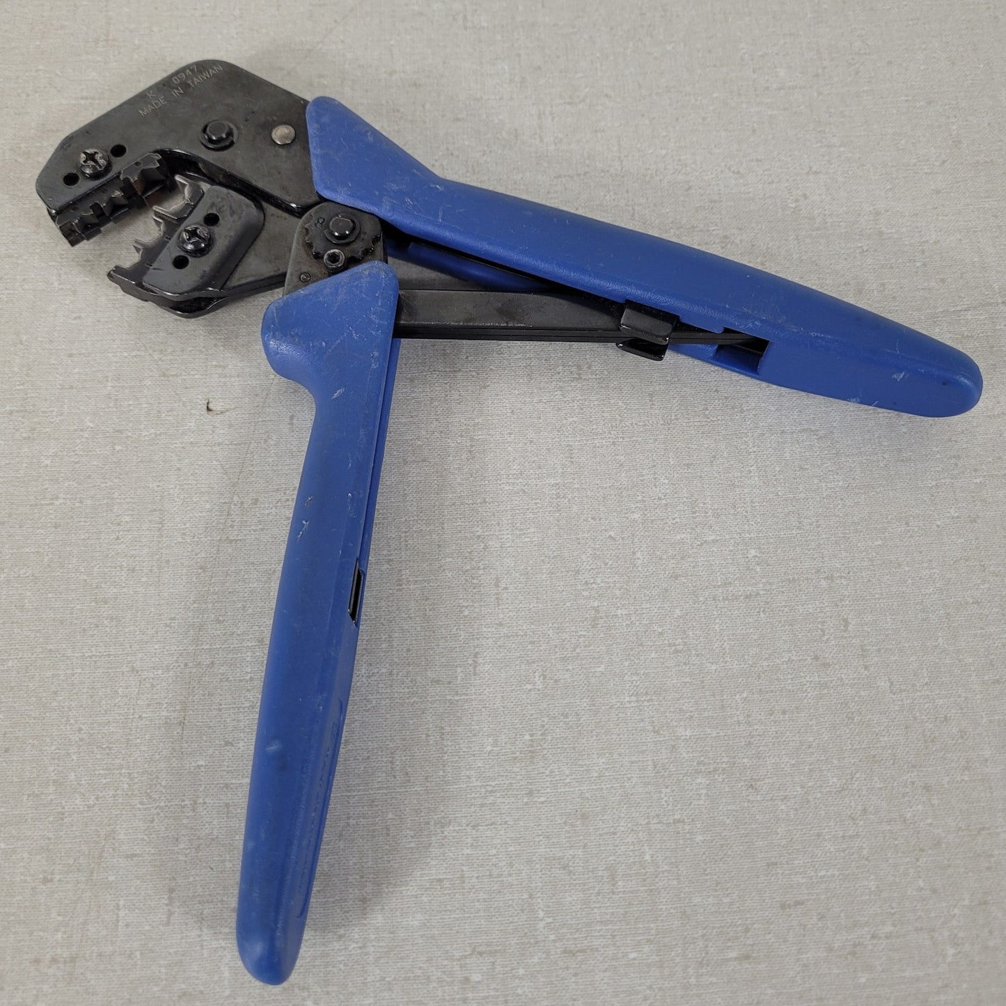 Tyco Electronics K0947 Pro-Crimper Ratcheting Crimp Tool .105 .128 .151 Hex Die