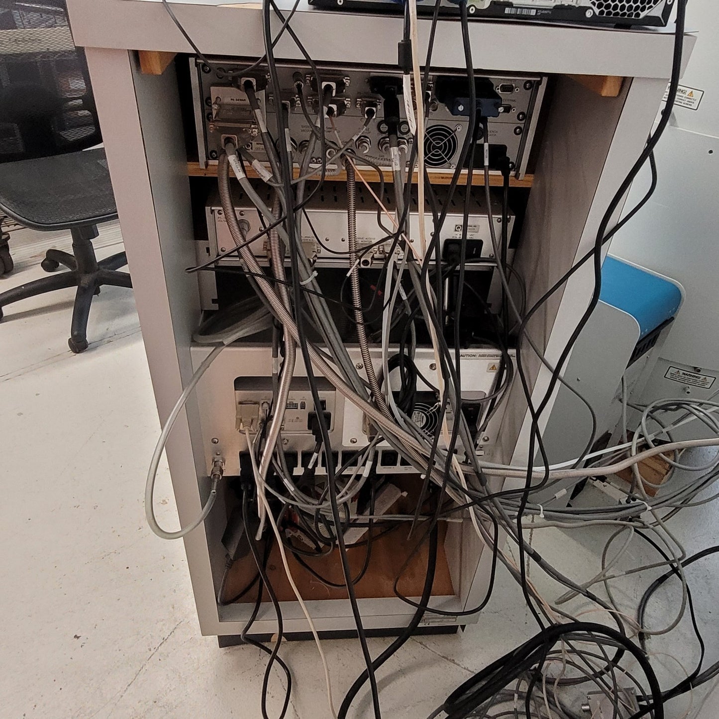 Quantum Design PPMS 6000 9T System w/ VSM, VSM Oven, ACMS & AC Transport
