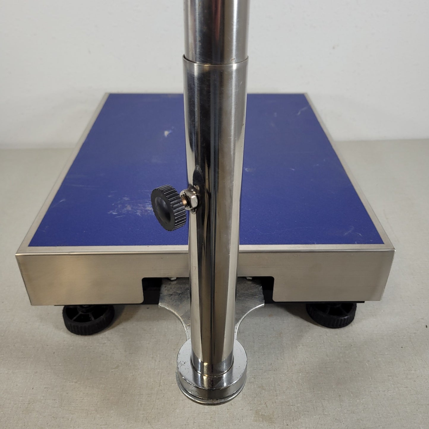 TESTED Global Industrial 650lb/300kg Digital Platform Floor Scale New Battery
