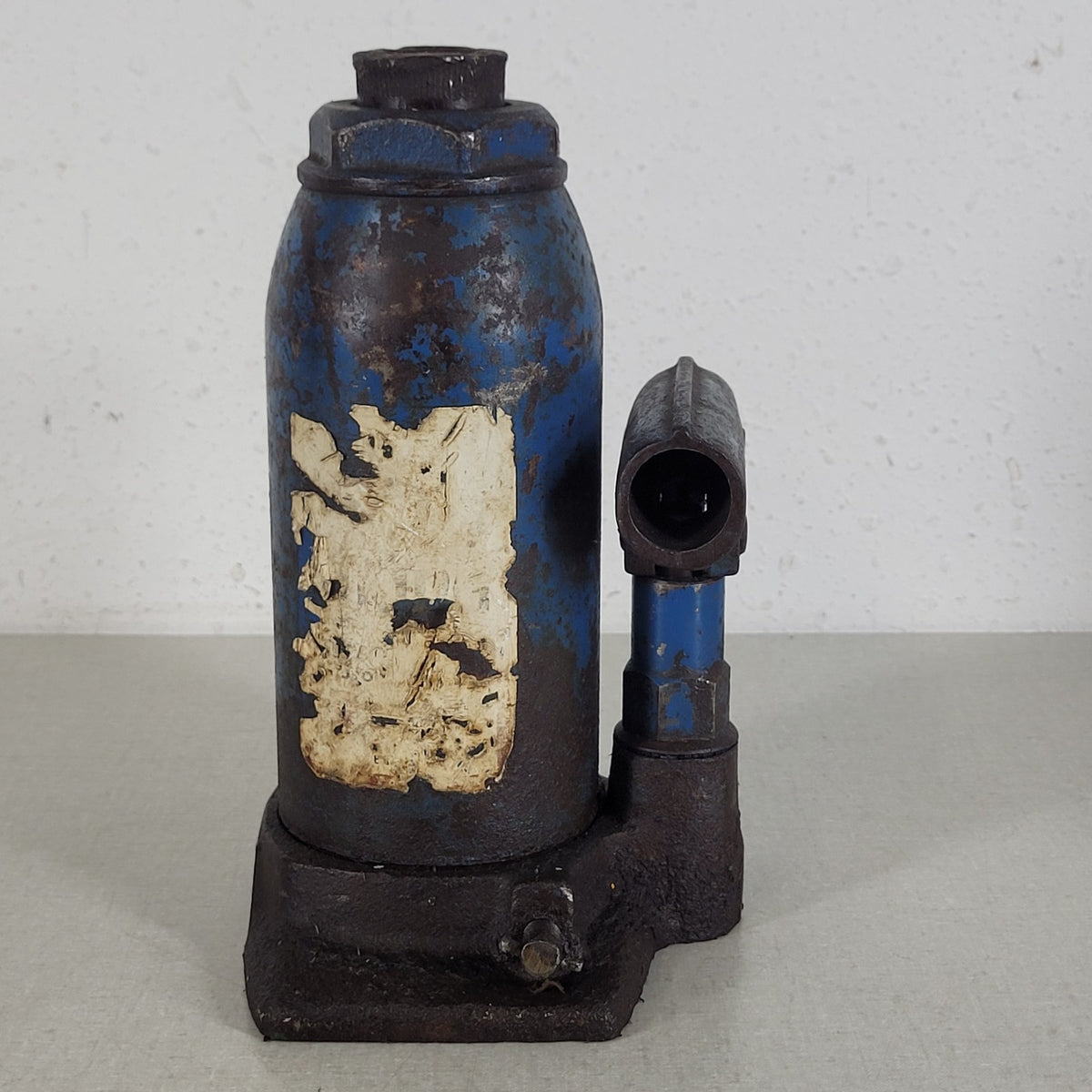 Vintage Walker Hydraulic Bottle Jack Blue Industrial Lift Jack For Parts