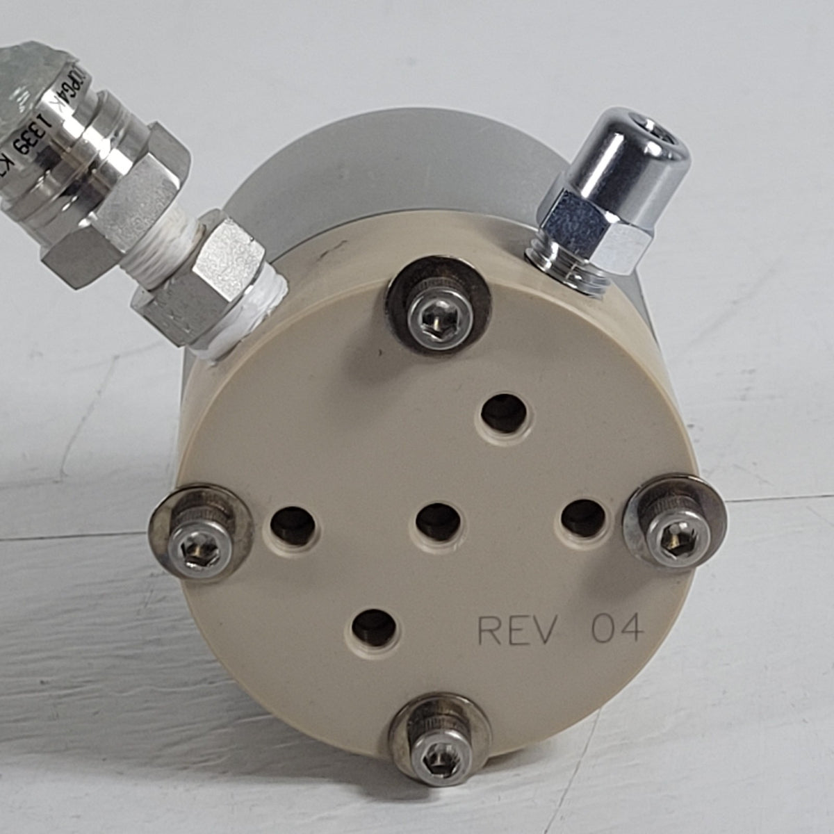 Motorized PEEK Stainless Fluid Control Valve w/ Honeywell 300 PSI Sensor