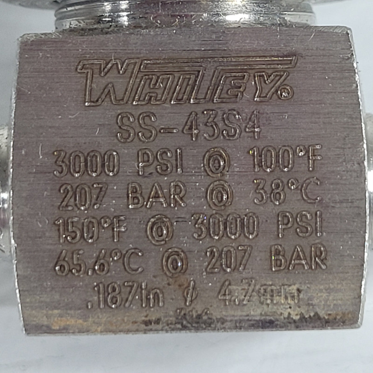 Whitey Swagelok SS-43S4 1/4" Swagelok Fittings 316 SS Ball Valve 3000 PSI