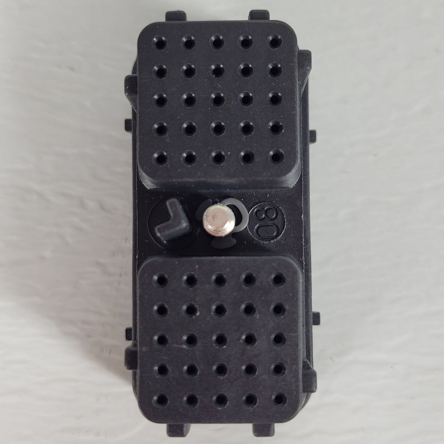 Deutsch DRC26-50S 50-Way Socket Plug Housing DRC Series Connector