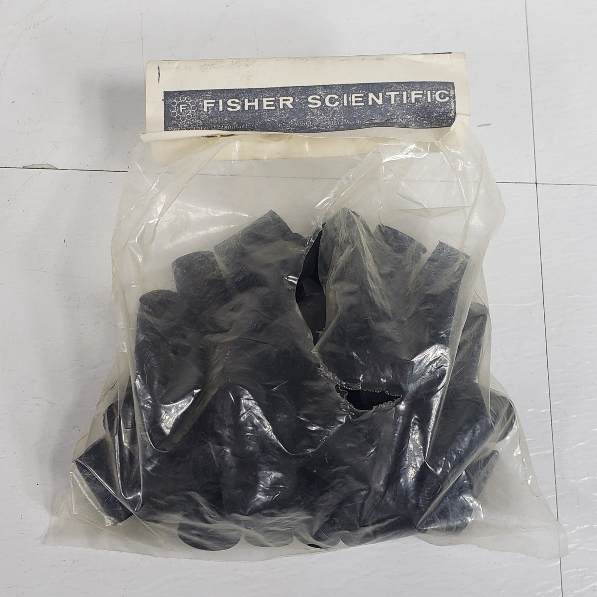 LOT 39 Fisher Scientific 14-135D #2 One-Hole Rubber Laboratory Stoppers