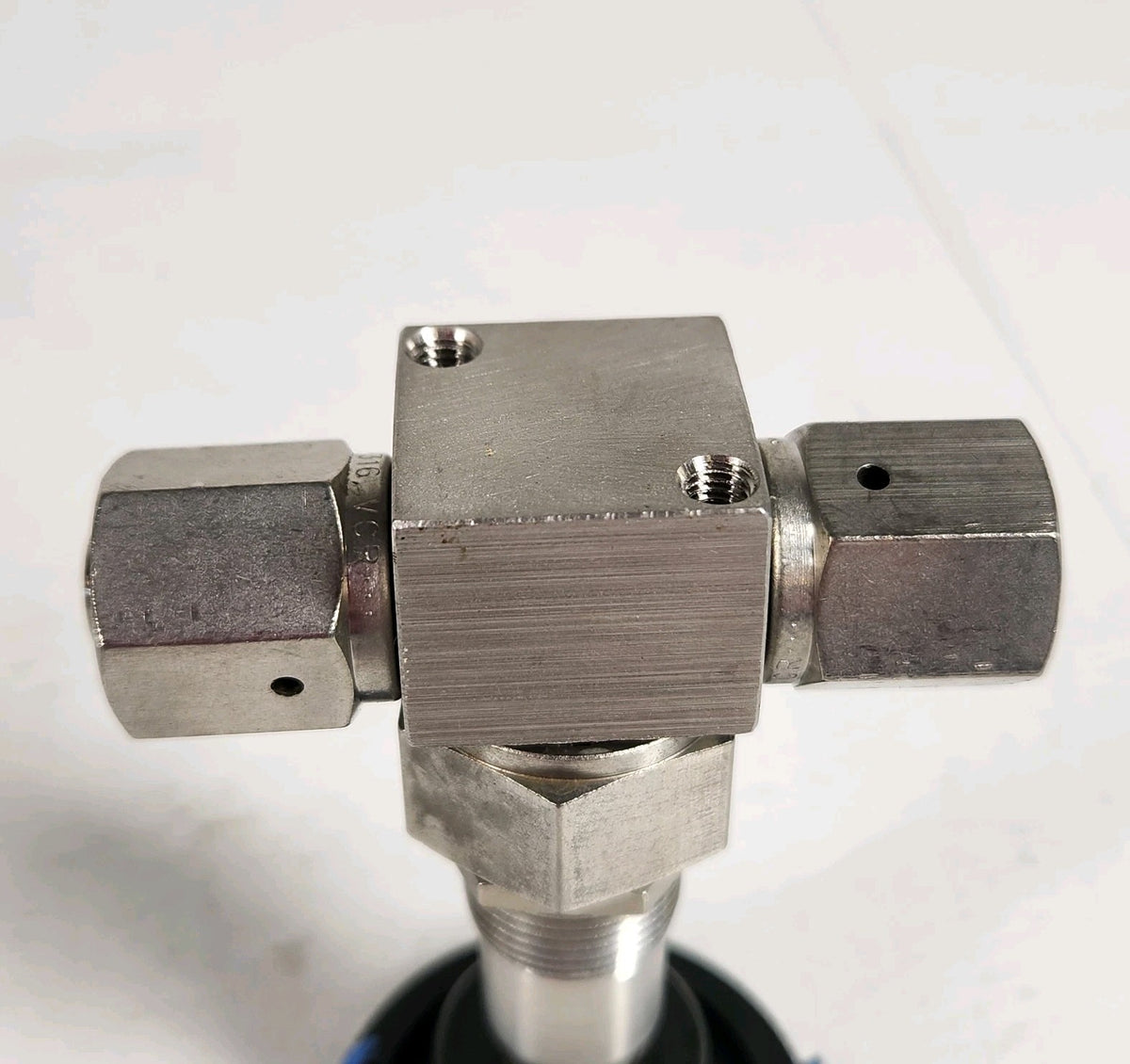 Nupro Swagelok SS-4BK-V51 1/4" Female VCR Manual Bellows Sealed Valve