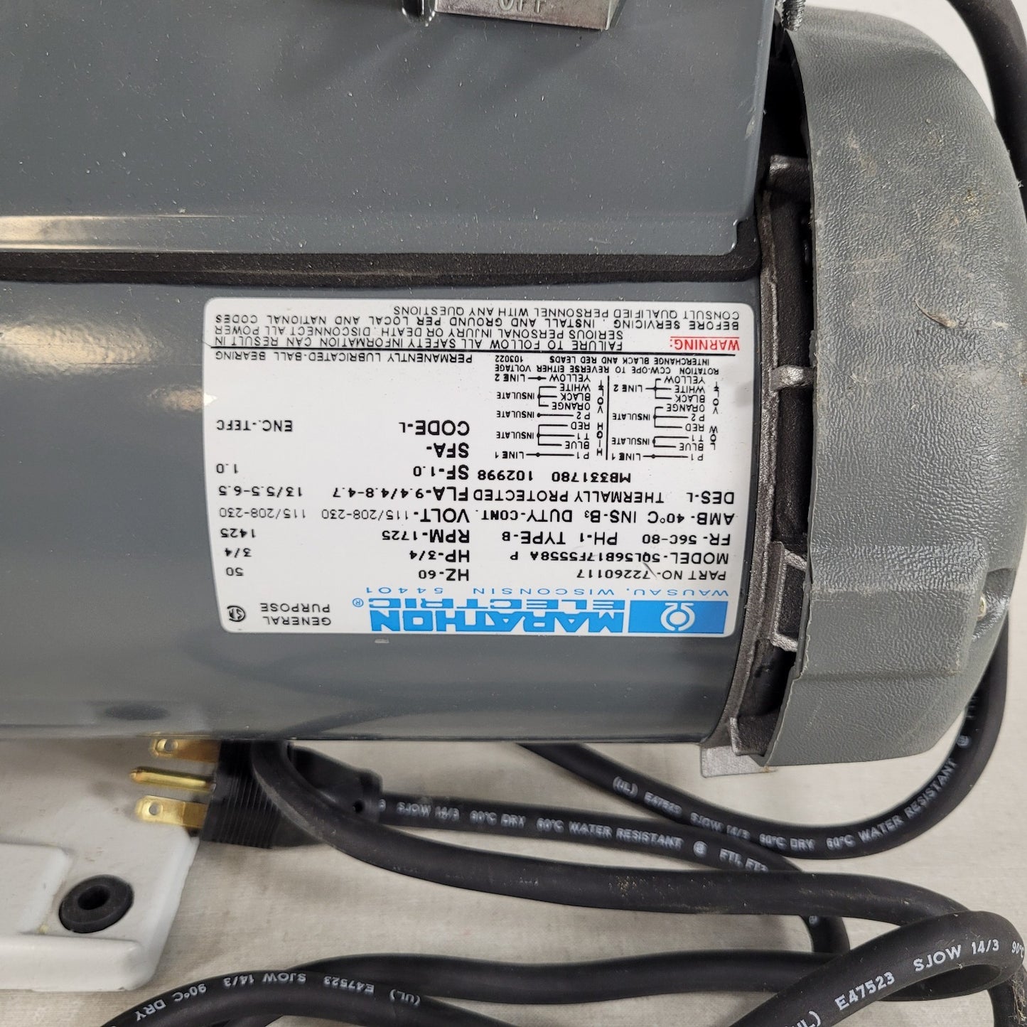 NOS Leybold TRIVAC D16B Rotary Vane Vacuum Pump 898698 KF25 NW25 w/ Accessories
