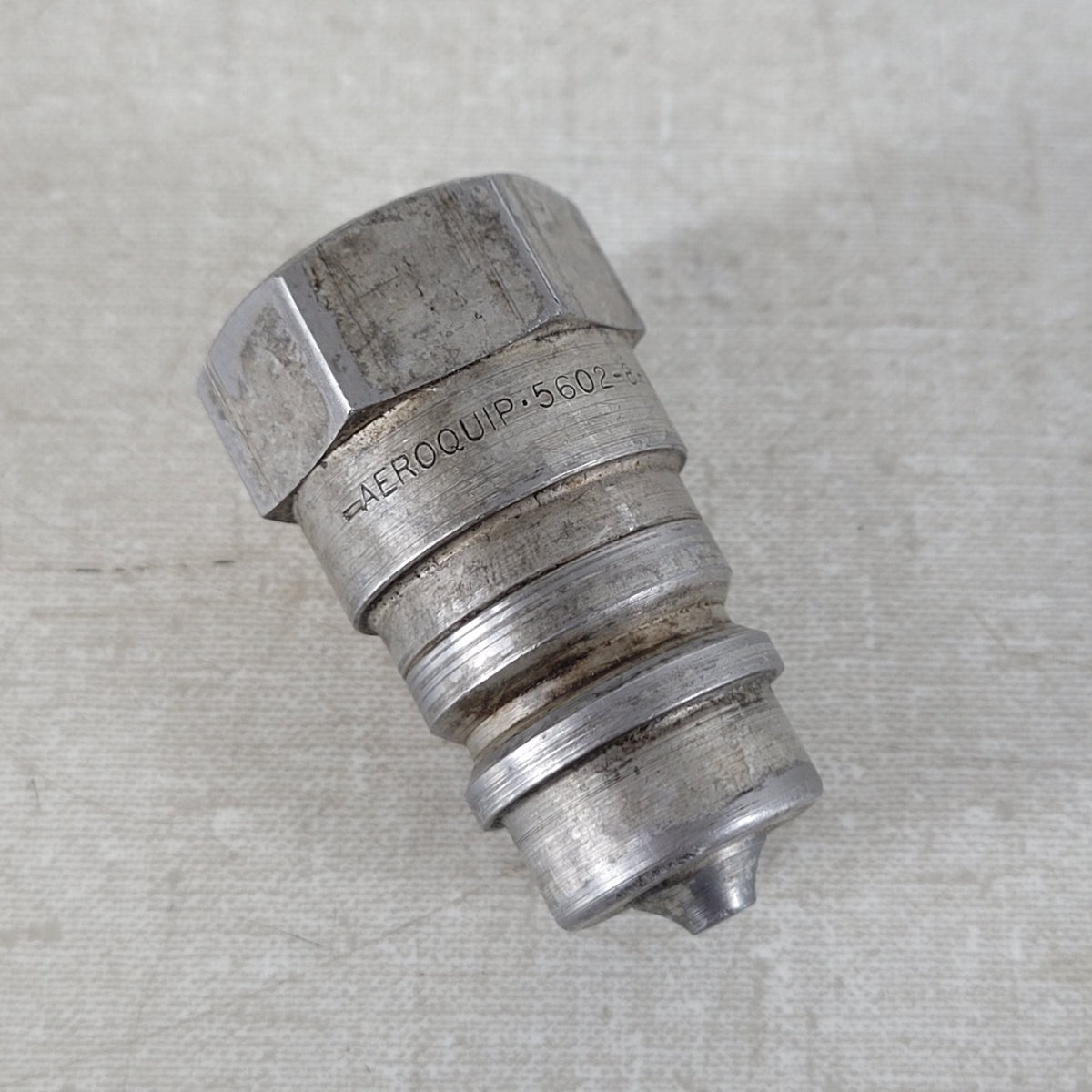Aeroquip 5602-8-10S 5/8" Hydraulic Quick Disconnect Plug 1/2" FNPT 4000 PSI