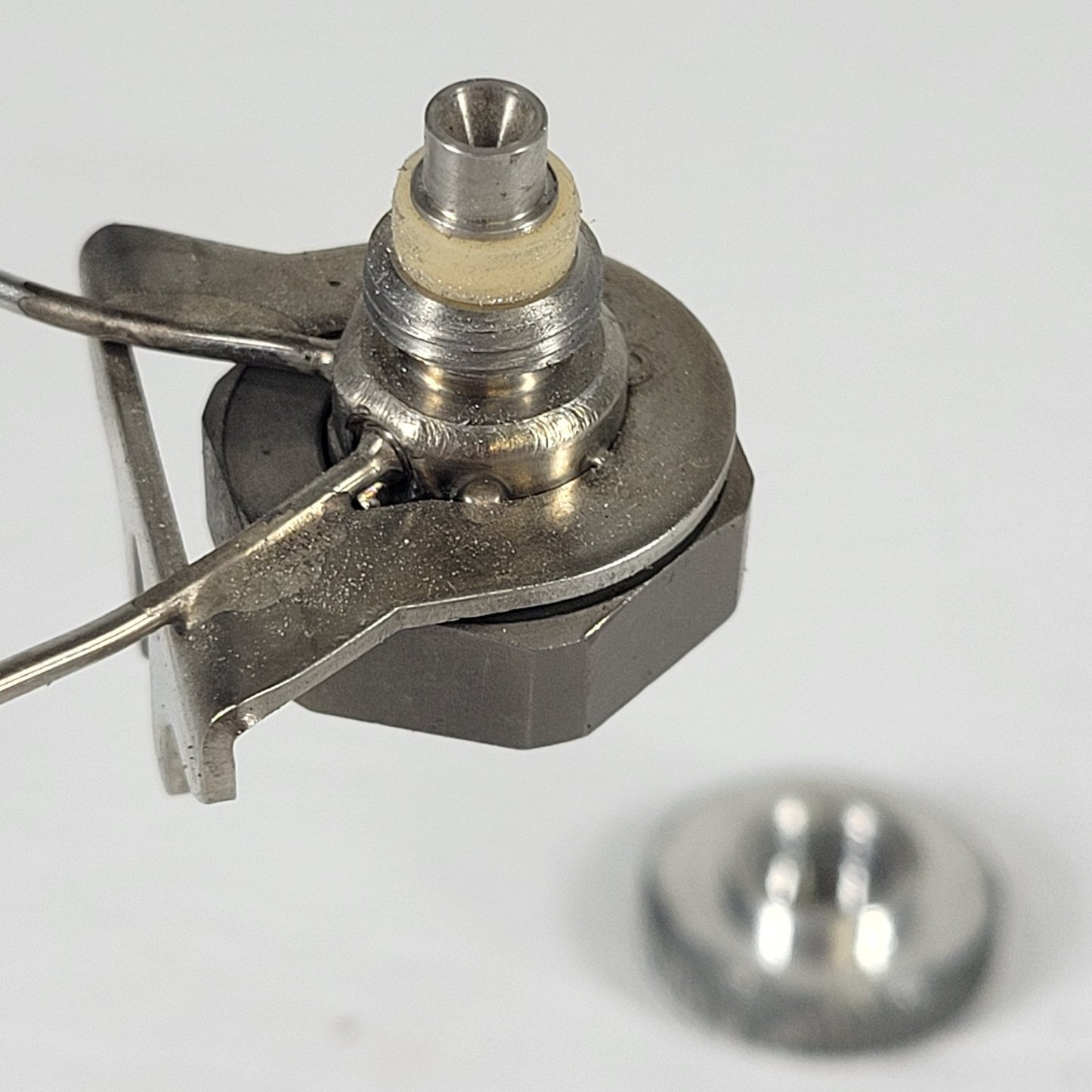 Shimadzu 221-47721-91 SPL GC-2014 Injection Port Assembly w/ Sieve & Trap