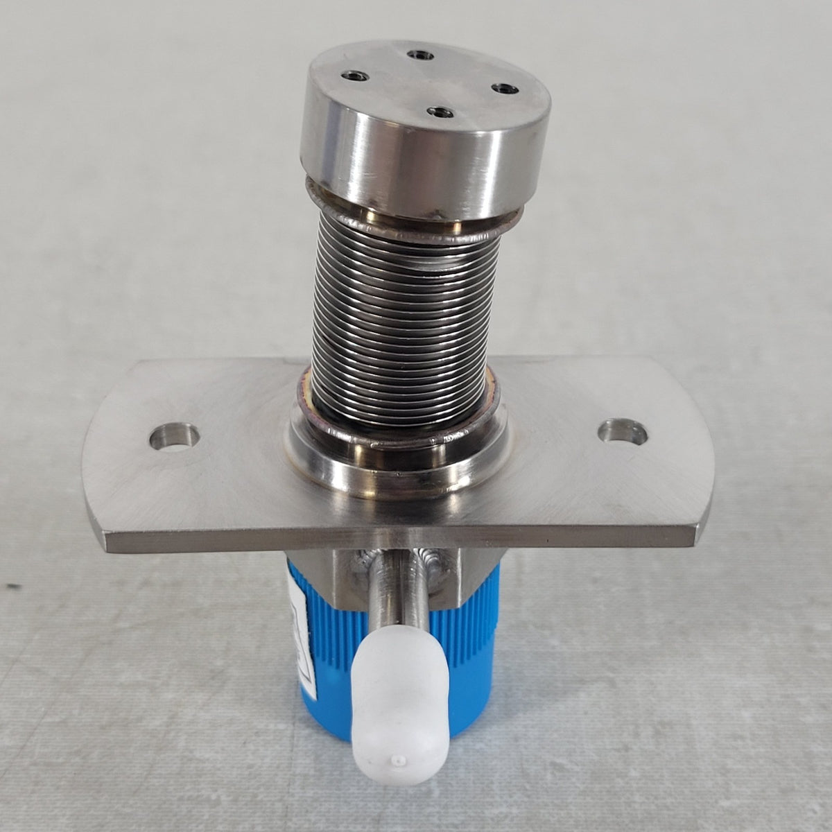 Pneumatic Bellows-Sealed Vacuum Linear Motion Feedthrough Actuator