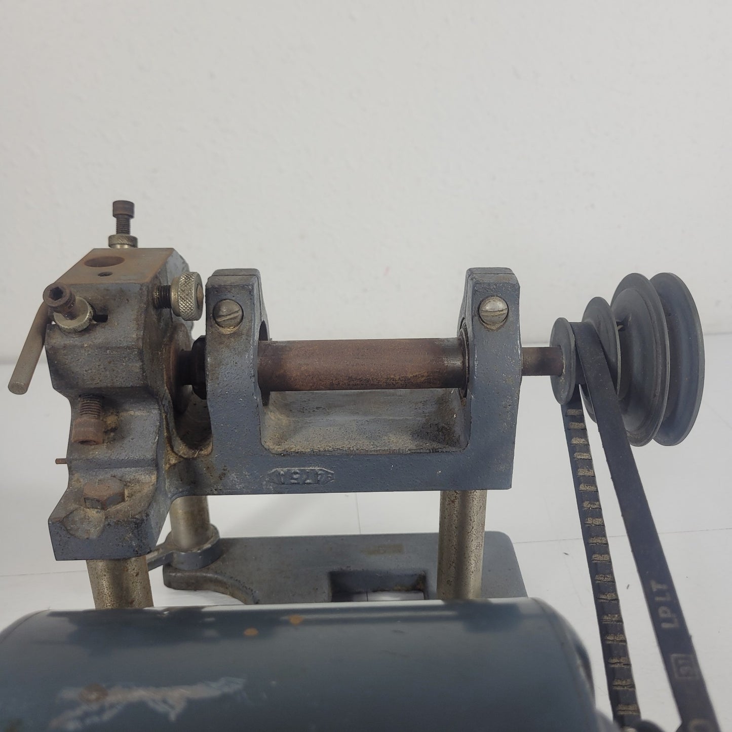 Arthur H Thomas Wiley Mini Mill Laboratory Knife Grinder 1/4HP 115V Vintage
