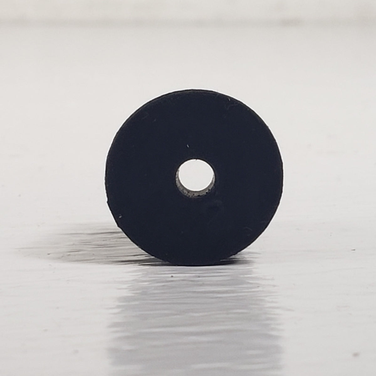 LOT 39 Fisher Scientific 14-135D #2 One-Hole Rubber Laboratory Stoppers