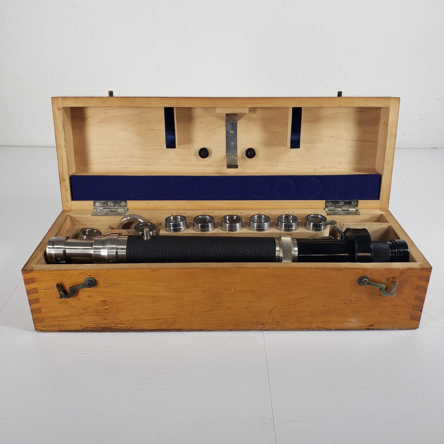 VINTAGE CARL ZEISS JENA Refractometer #31211 Complete Set, L1-L10 & Original Box