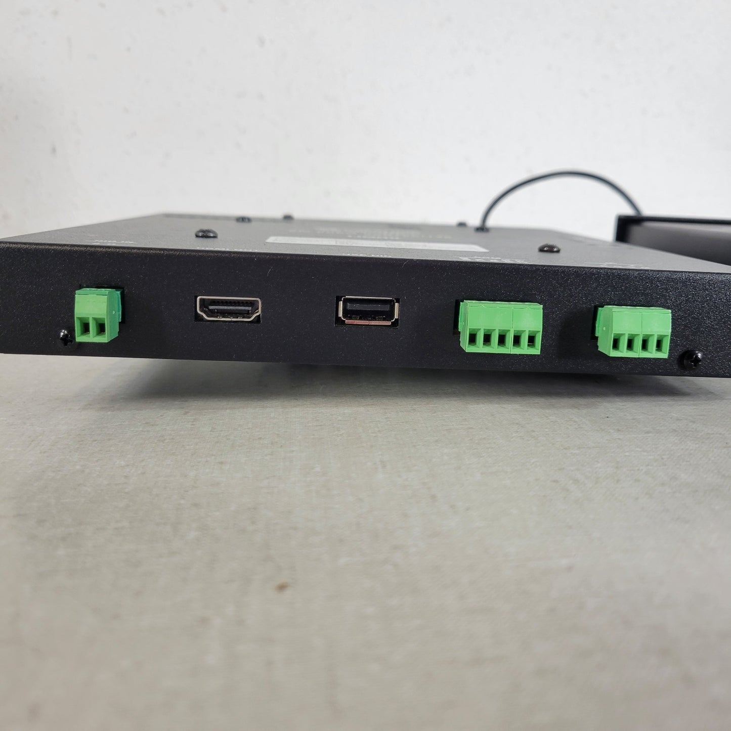 CRESTRON DMRMC200C DM Room Controller Supply & Cable, HDMI, LAN, 3.5mm Audio L&R