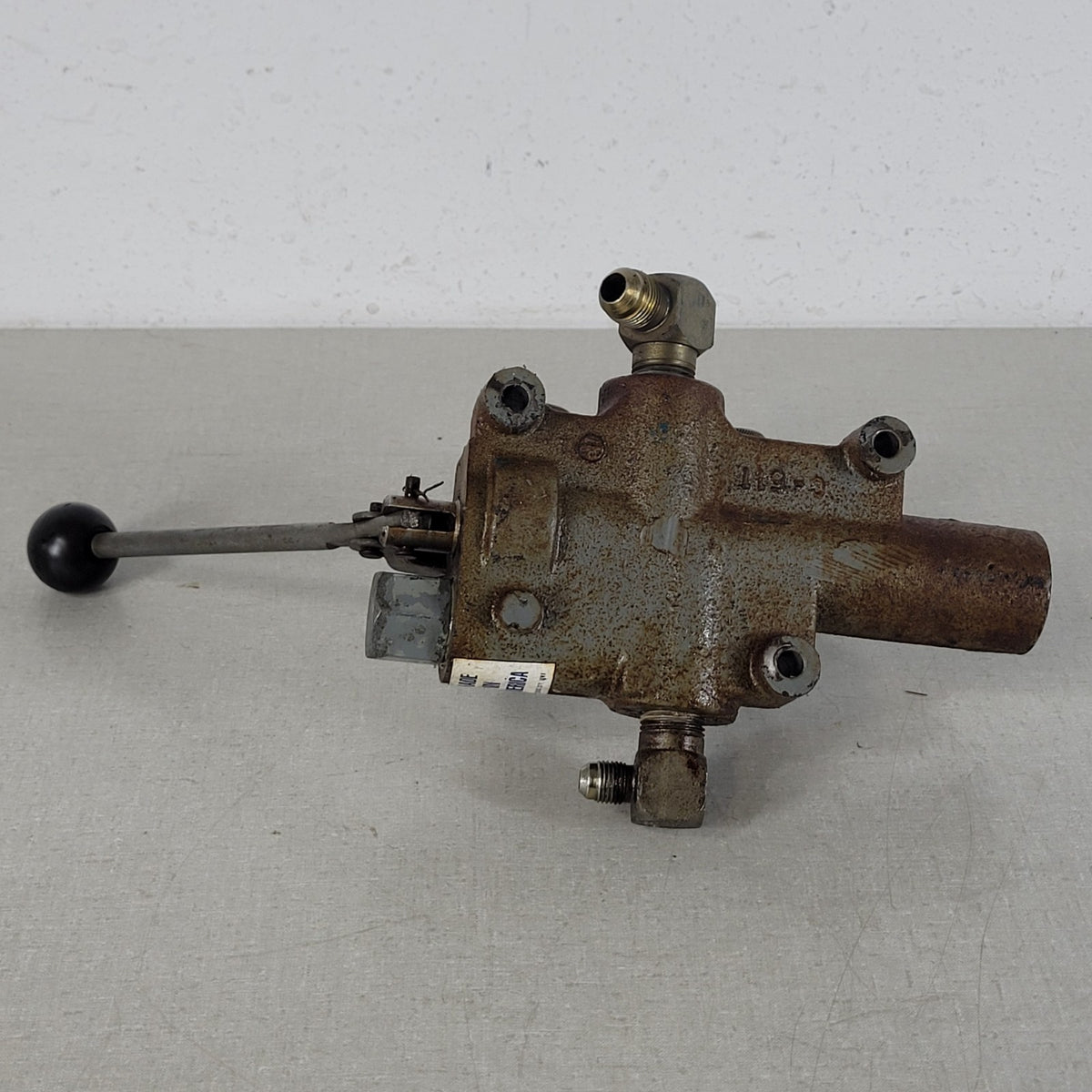 Prince RD5200 2-Spool Hydraulic Directional Control Valve Lever 30 GPM Untested