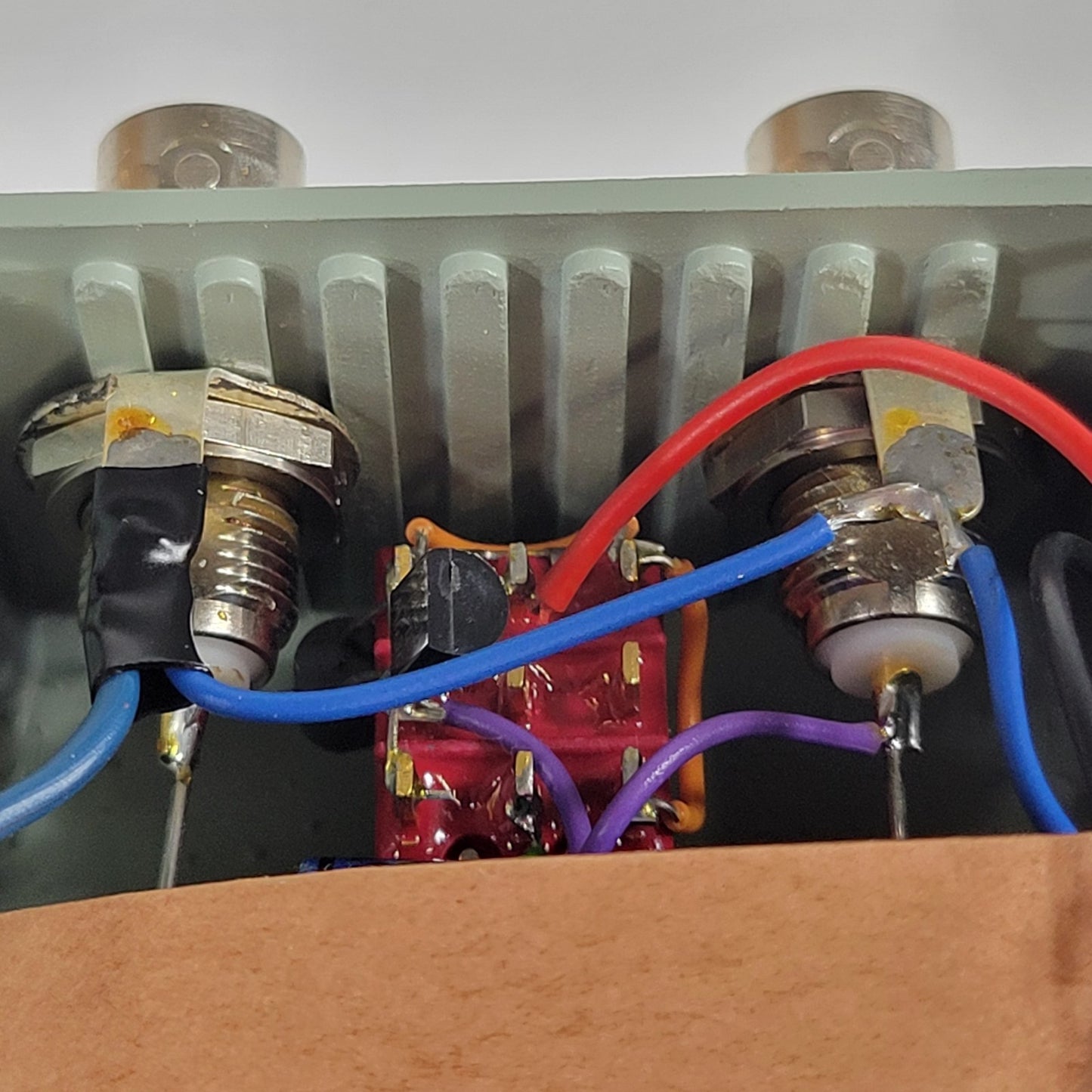 BRUEL & KJAER WB1372 DeltraTron Power Supply, BNC Input & Output, 0-30V, Battery
