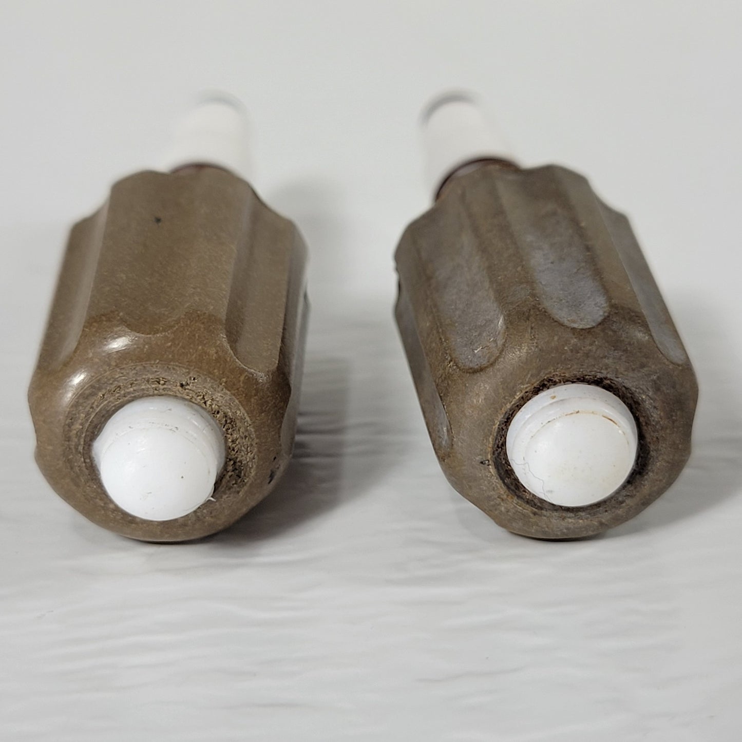 Two CHEMGLASS PTFE 0-8mm High Vacuum Valve Plugs for High Vacuum Systems, Brown