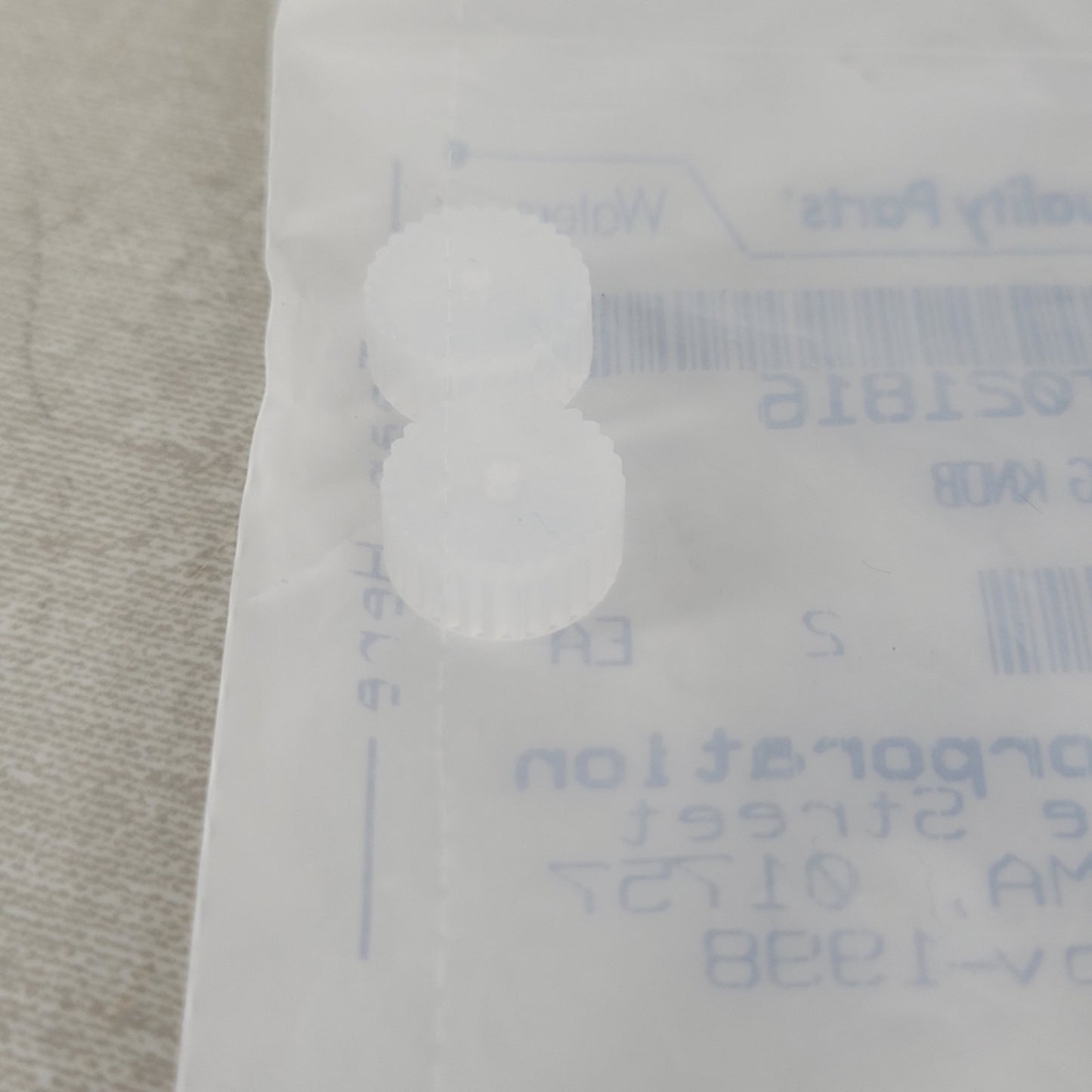 Waters WAT021816 Finger-Tight Poly Knob Compression Fitting 2-Pack HPLC