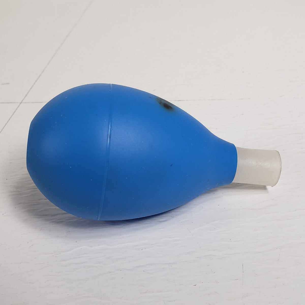 Lot of 2 Rubber Pipette Squeeze Bulbs 6mm 10mm ID Blue Black Laboratory