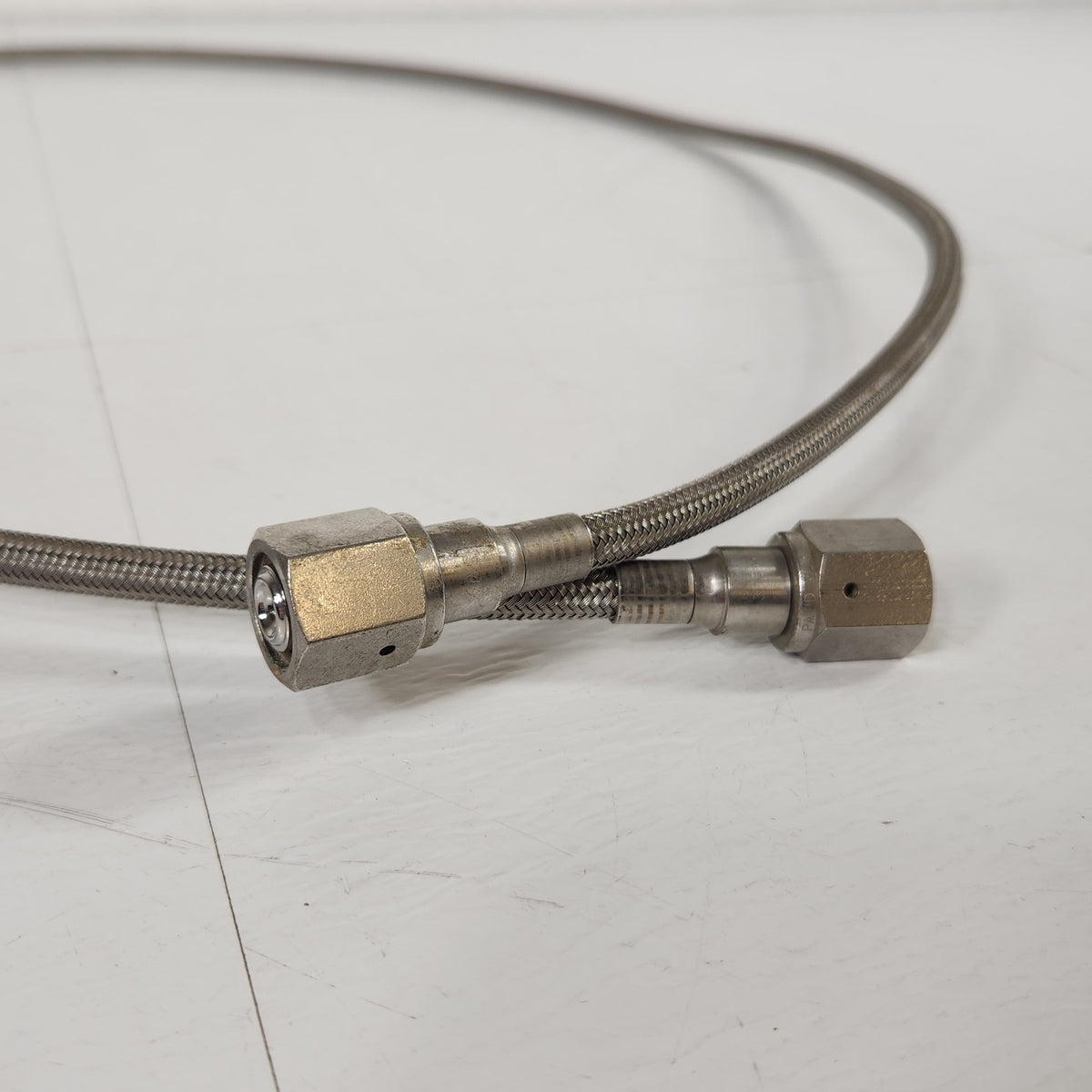 Cajon 6ft Stainless Steel Braided Flexible Hose 1/4" Female VCR Both Ends